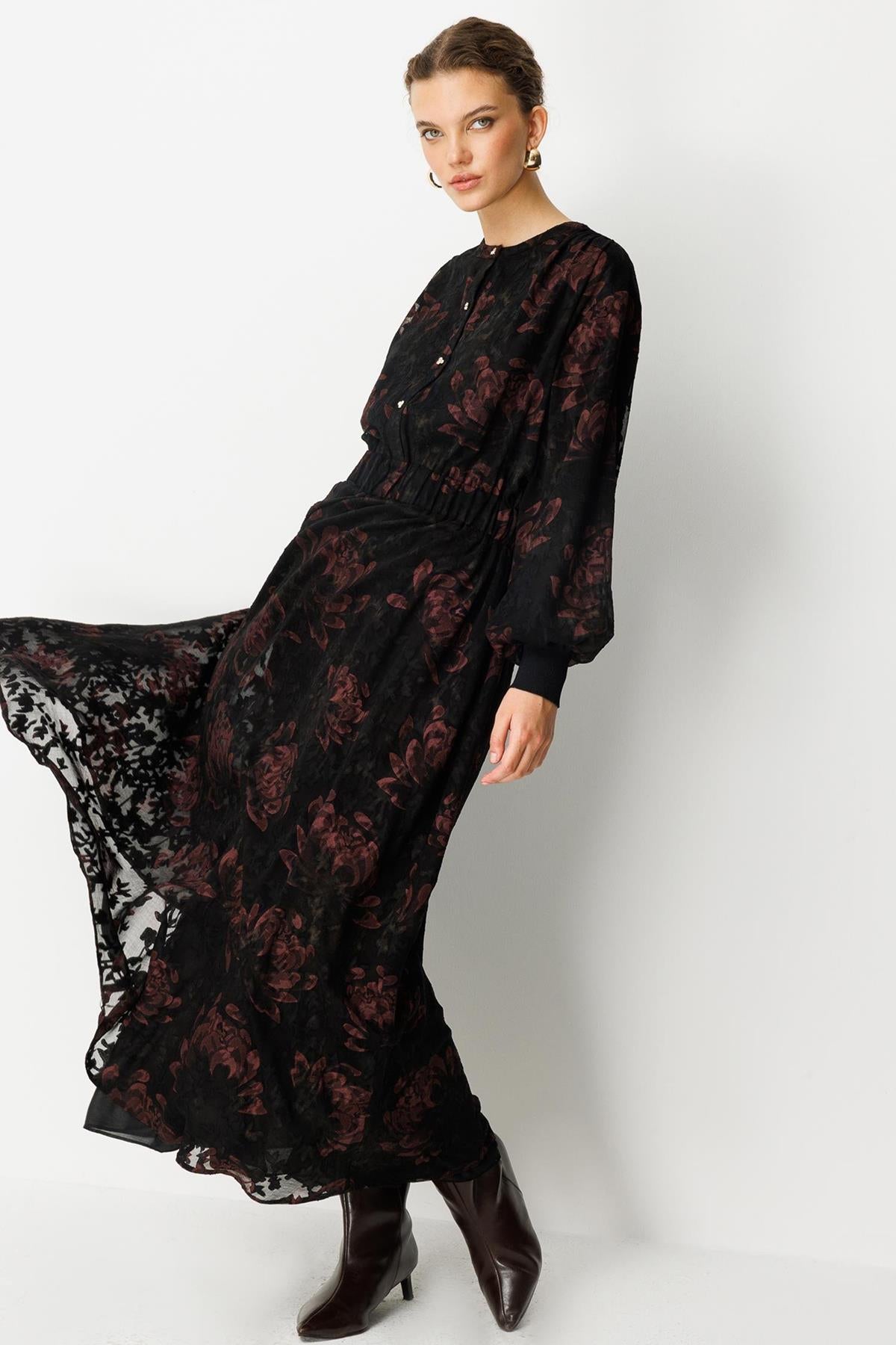 Astarlı Desenli Şifon Elbise