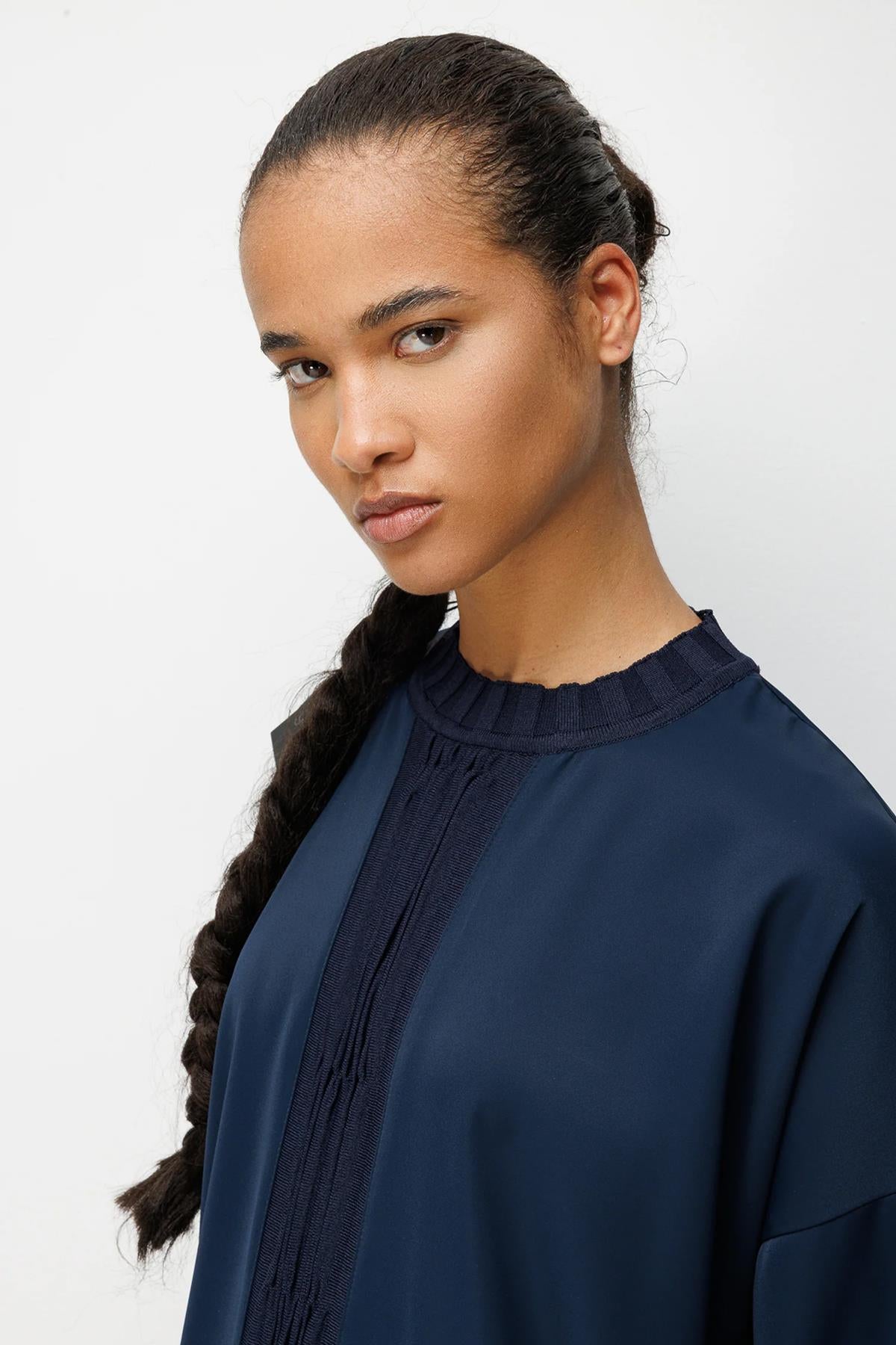 Knitted Fabric Detail Long-Sleeved Tunic