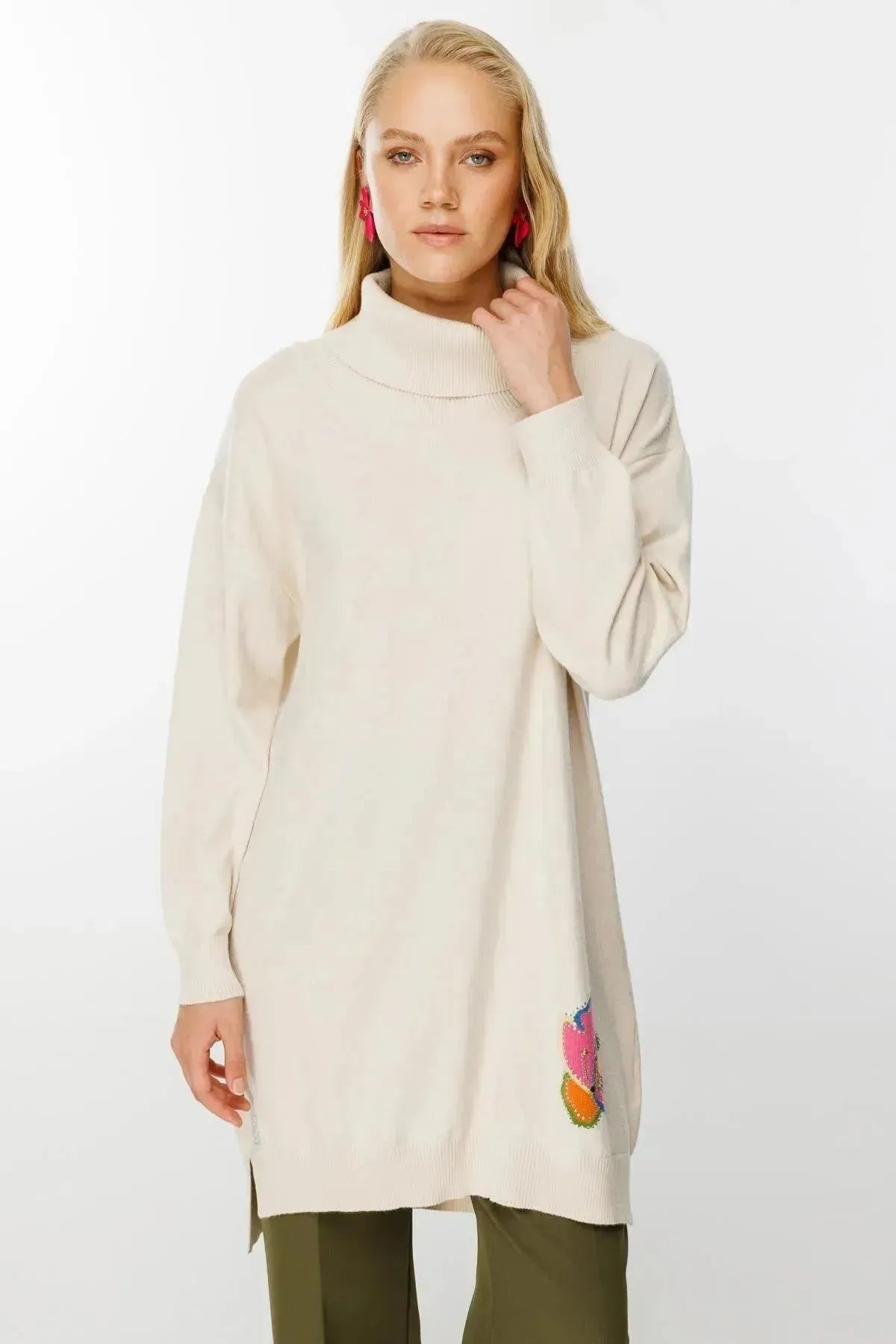 Cowl Neck Back Floral Patterned Knit Tunic