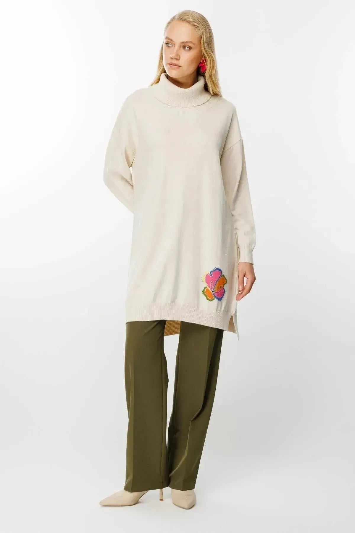 Cowl Neck Back Floral Patterned Knit Tunic