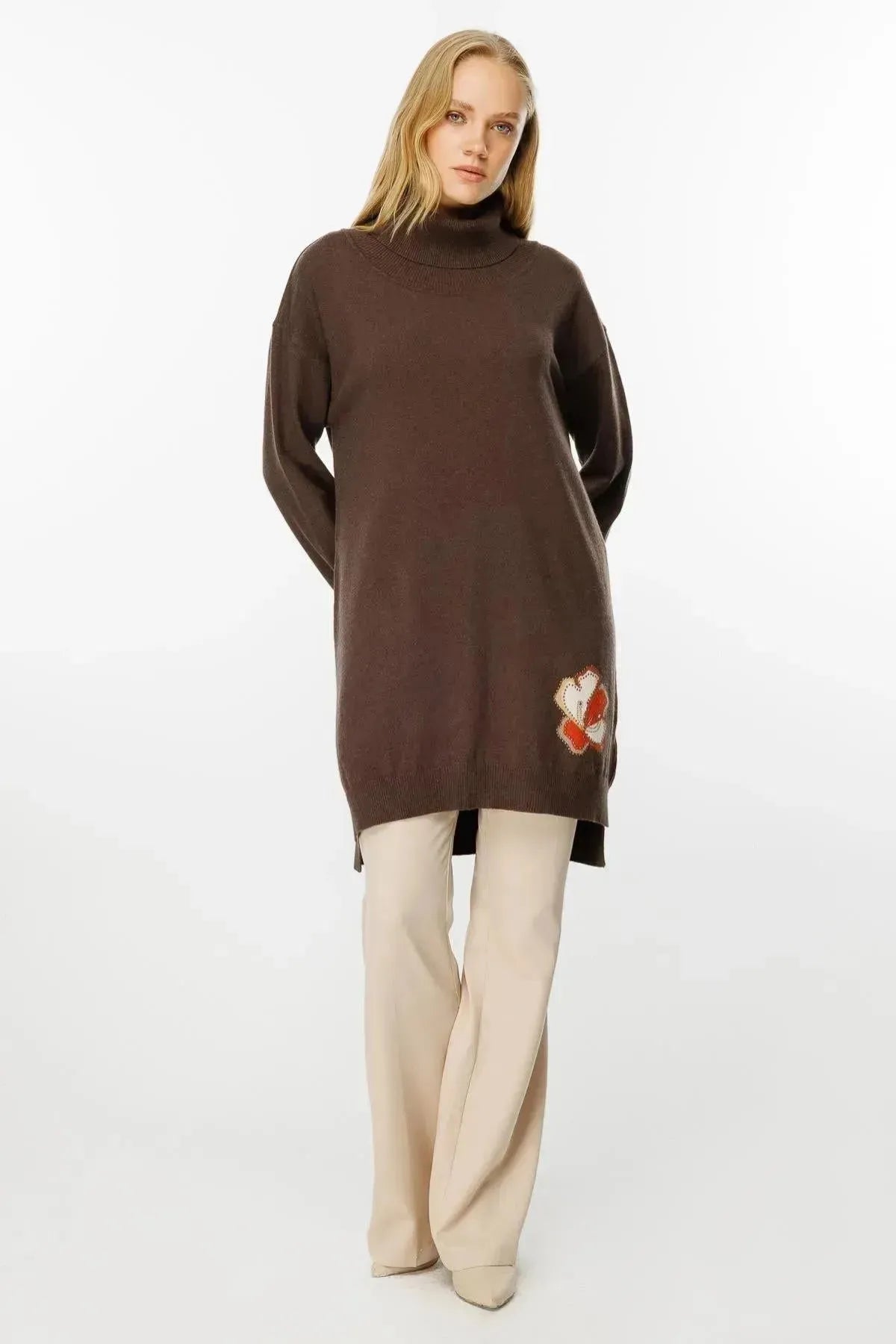 Cowl Neck Back Floral Patterned Knit Tunic