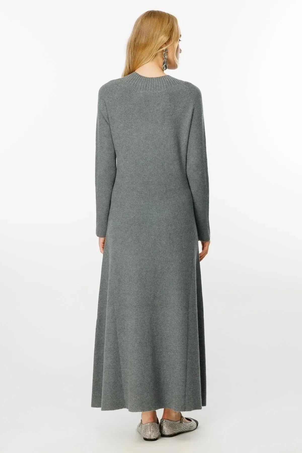 Knitted Dress with Brooch Detail on the Collar