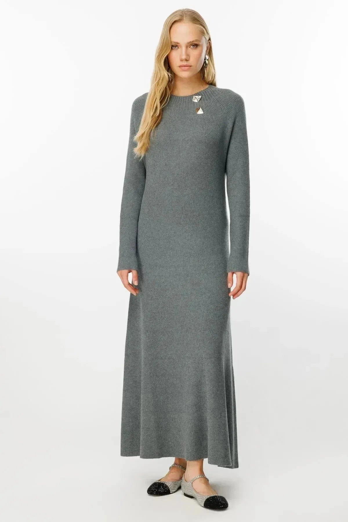 Knitted Dress with Brooch Detail on the Collar