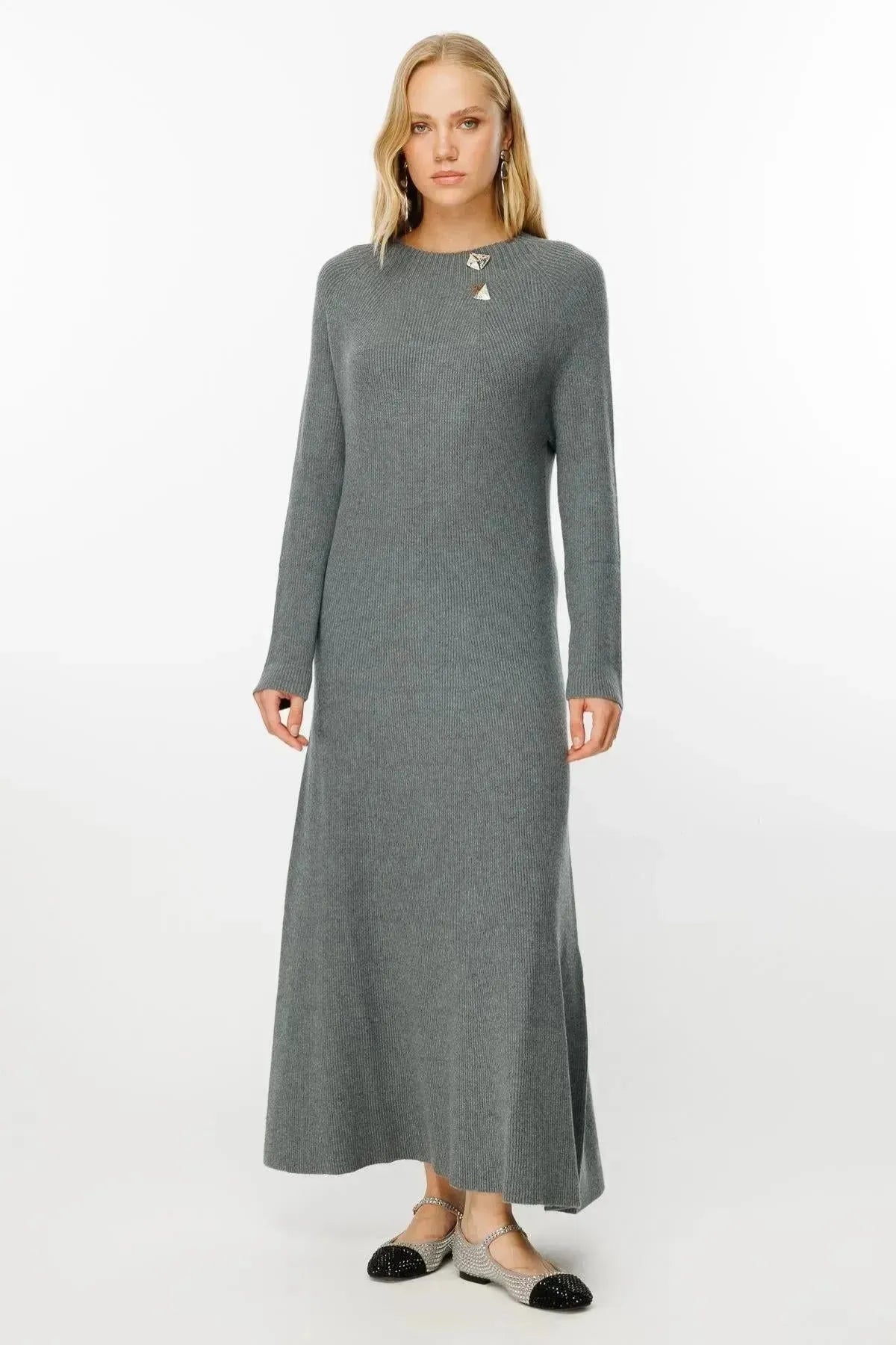 Knitted Dress with Brooch Detail on the Collar