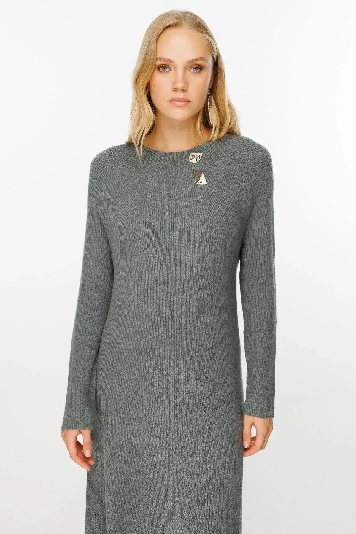 Knitted Dress with Brooch Detail on the Collar
