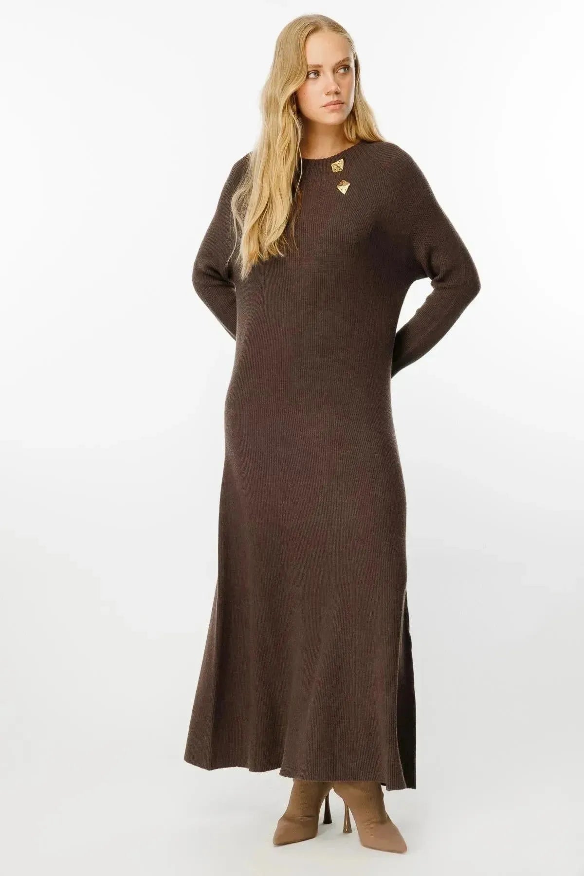 Knitted Dress with Brooch Detail on the Collar