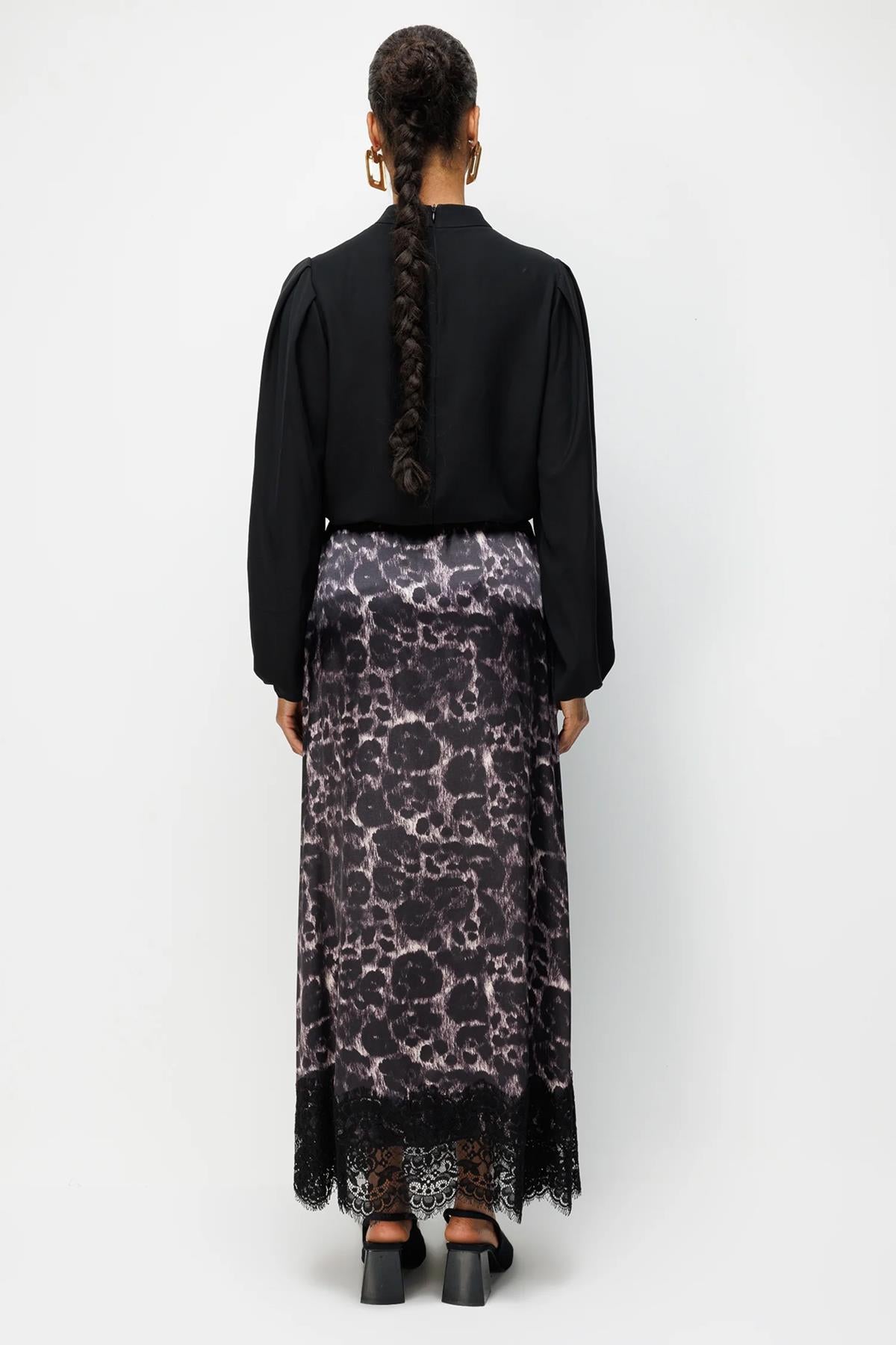 Leopar Desenli Dantel Detaylı Etek