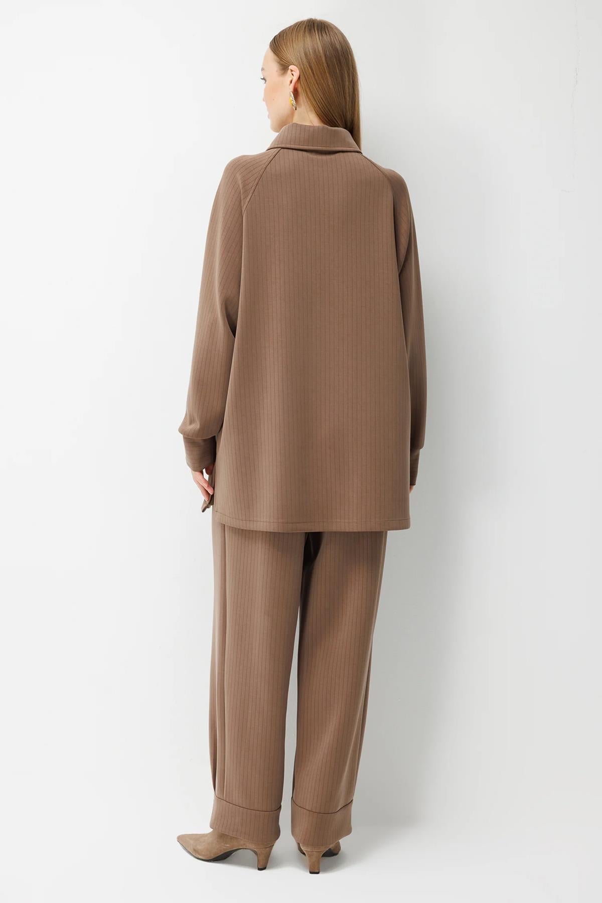 Broş Detaylı Tunik Ve Pantolon Takım