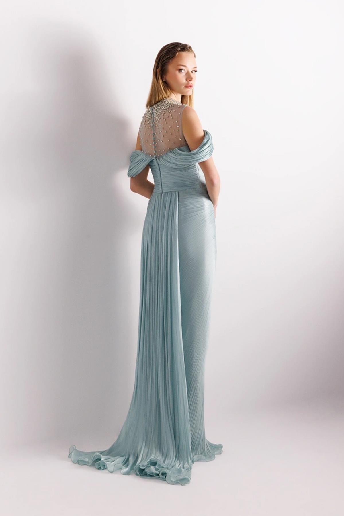 Pleated Tail Evening Dress with Neck Embroidery Detail