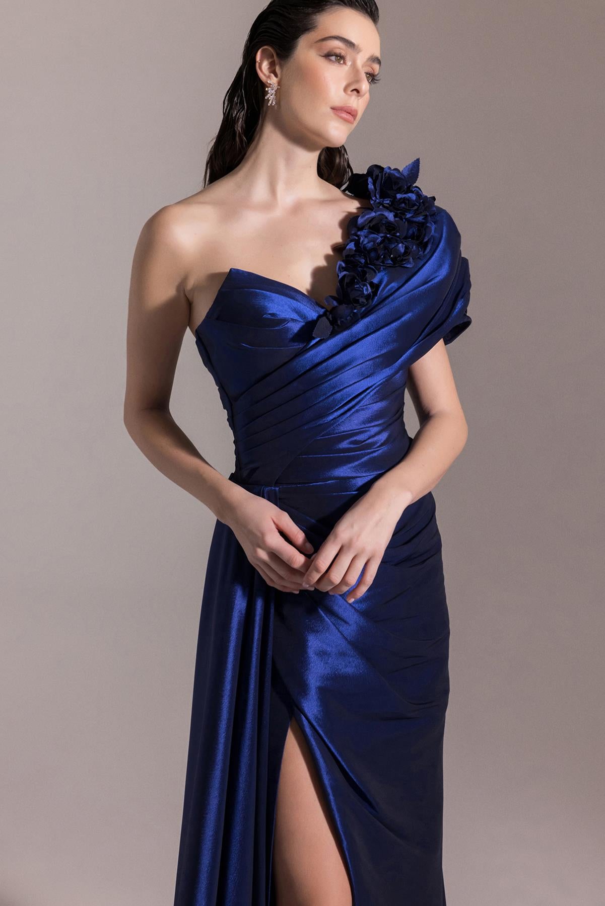 One Shoulder Flower Detailed Slit Evening Dress