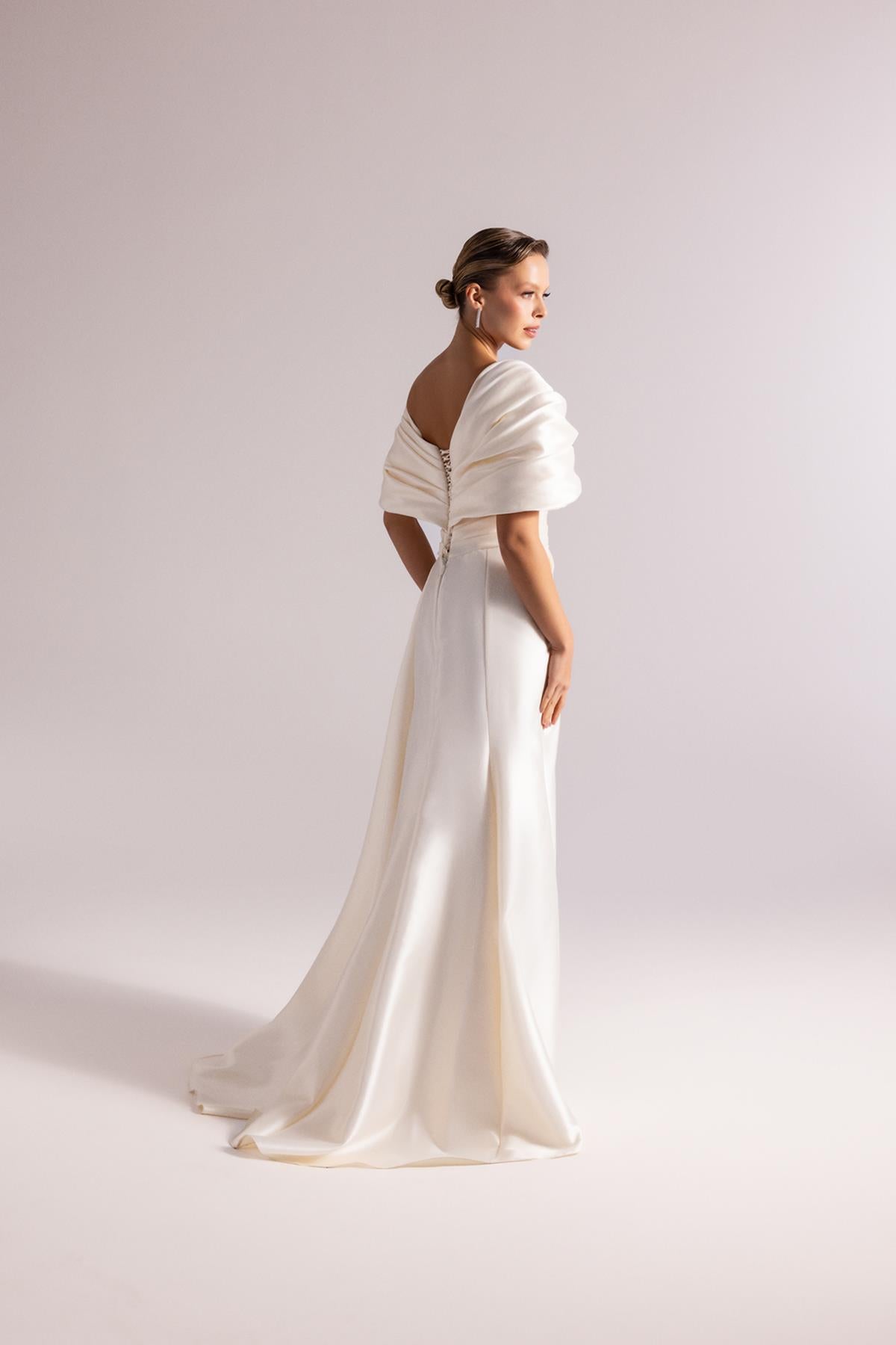 Taş Detaylı Drape Saten Abiye Elbise