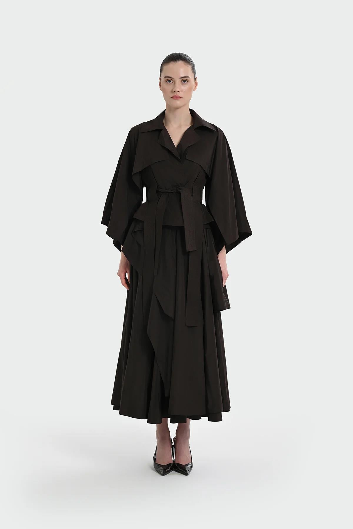 Asimetrik Volan Detaylı Etek