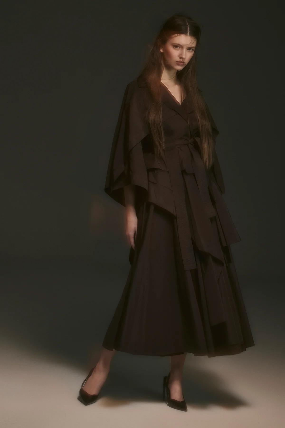 Asimetrik Volan Detaylı Etek