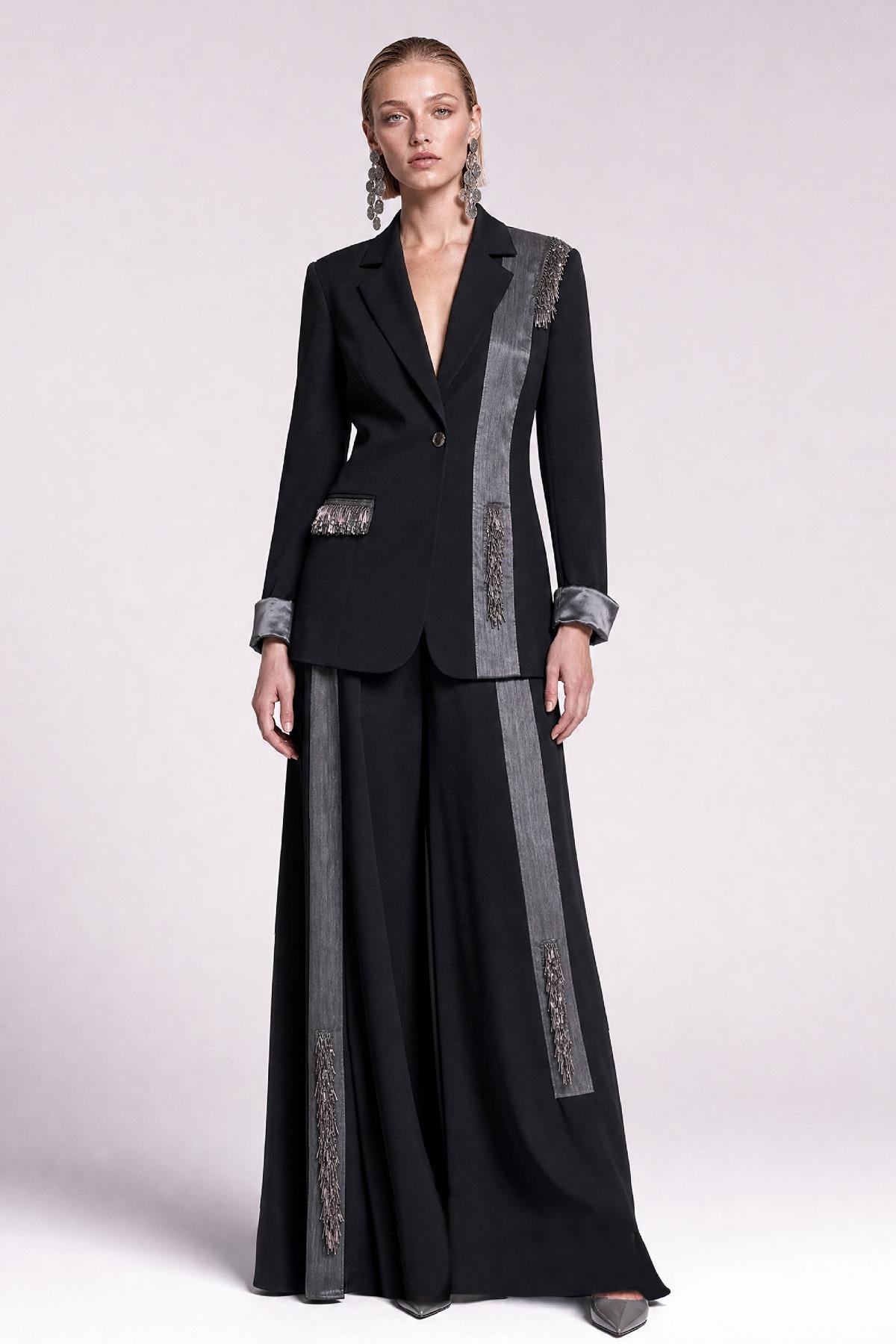 Taş Detaylı Kontrast Şeritli Blazer Ceket