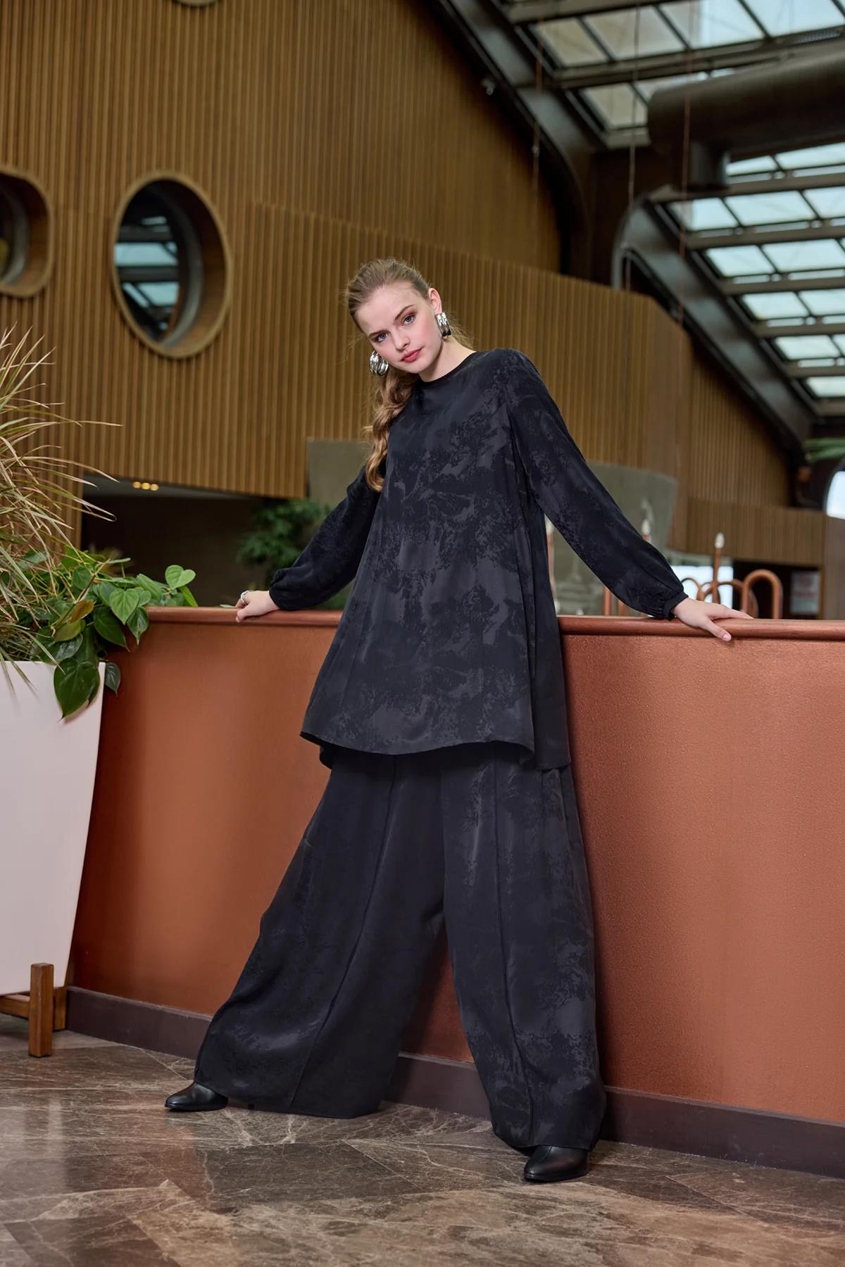 Kendinden Desenli Cupro Tunik Pantolon Takım