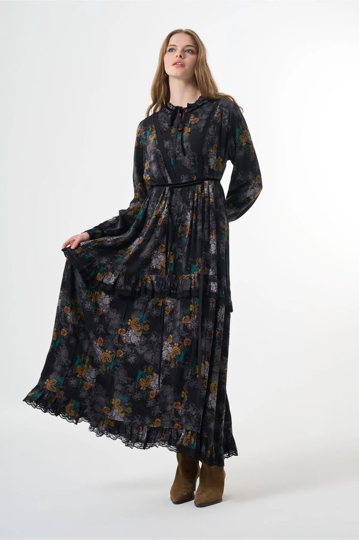 Jacquard Cupro Dress with Lace Collar