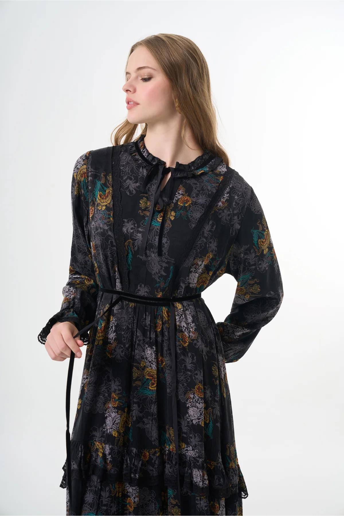 Jacquard Cupro Dress with Lace Collar