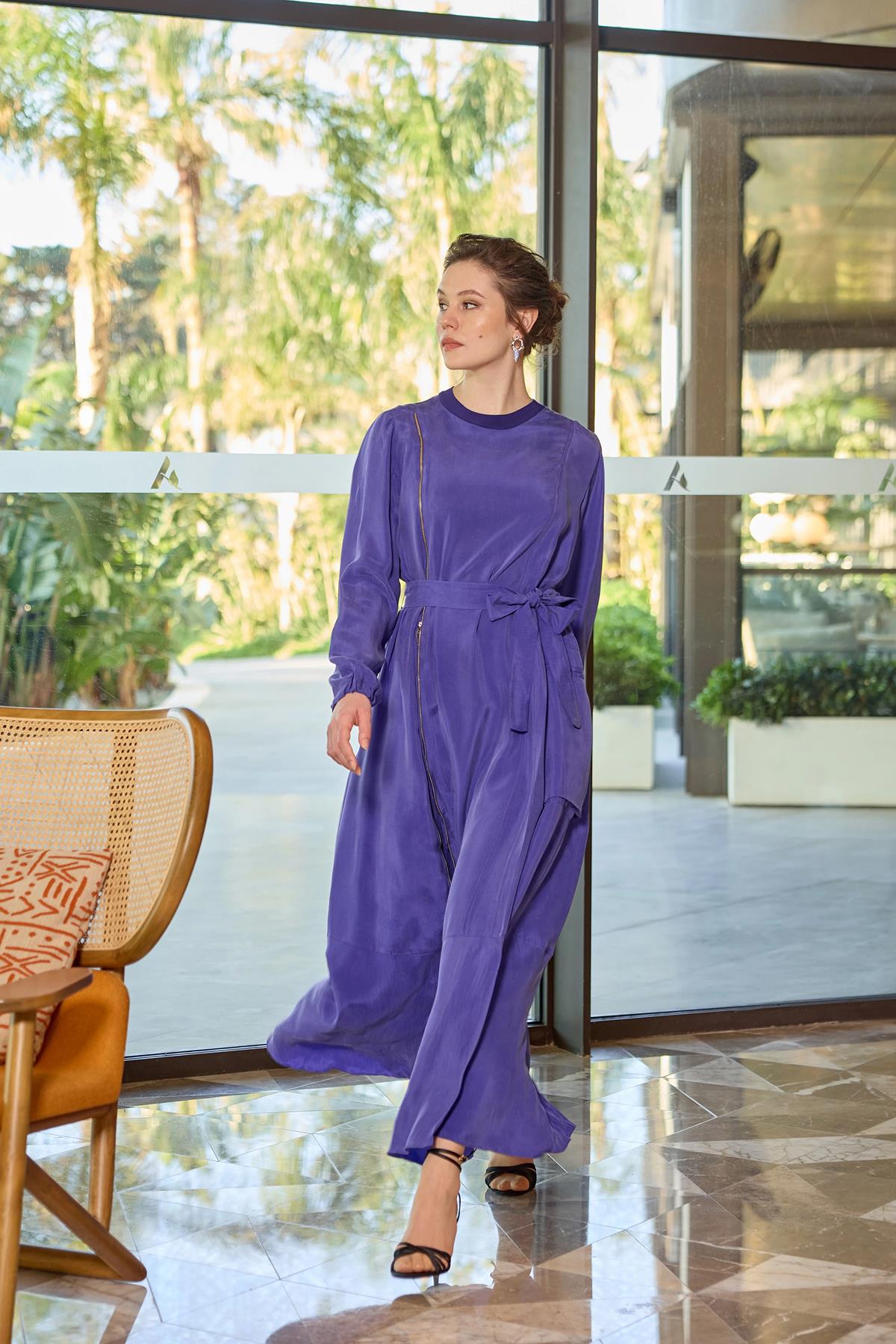 Sıfır Yaka Yan Fermuarlı Cupro Elbise