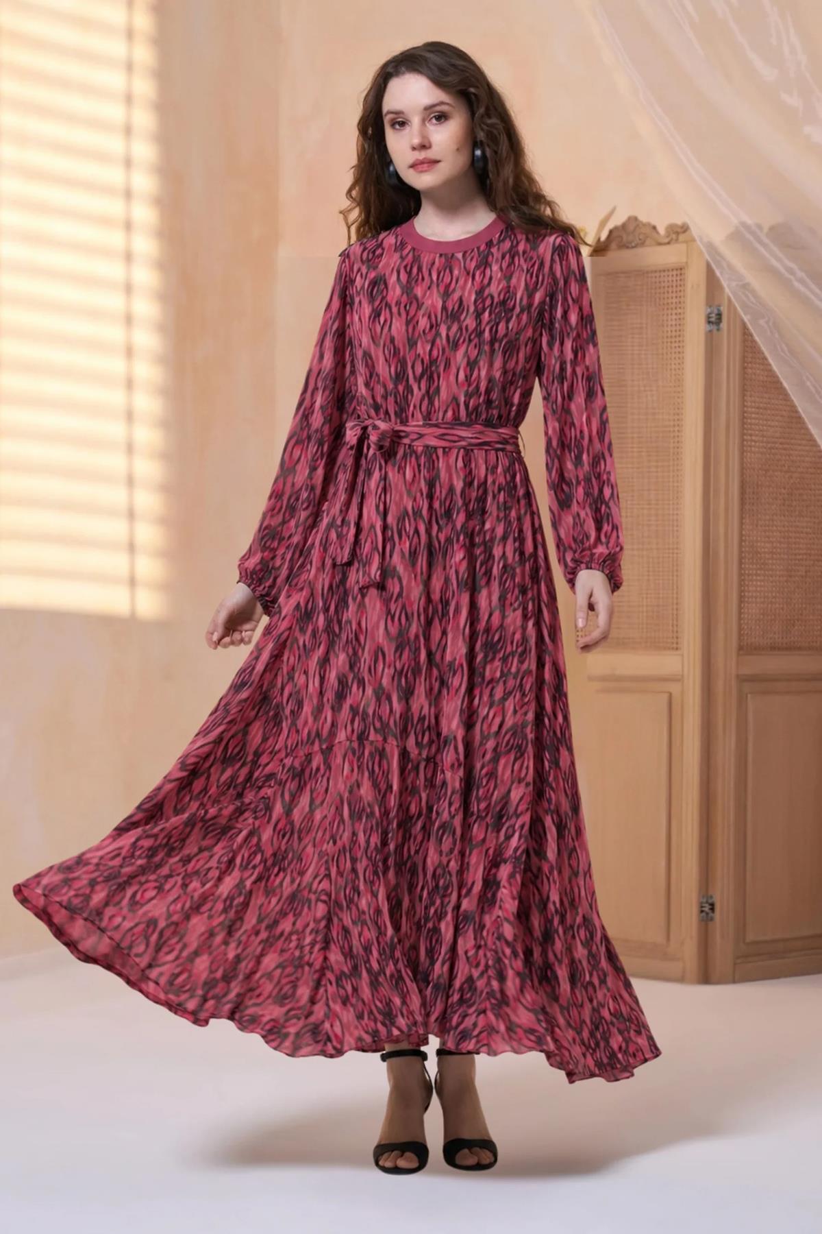 Beli Kuşaklı Desenli Elbise
