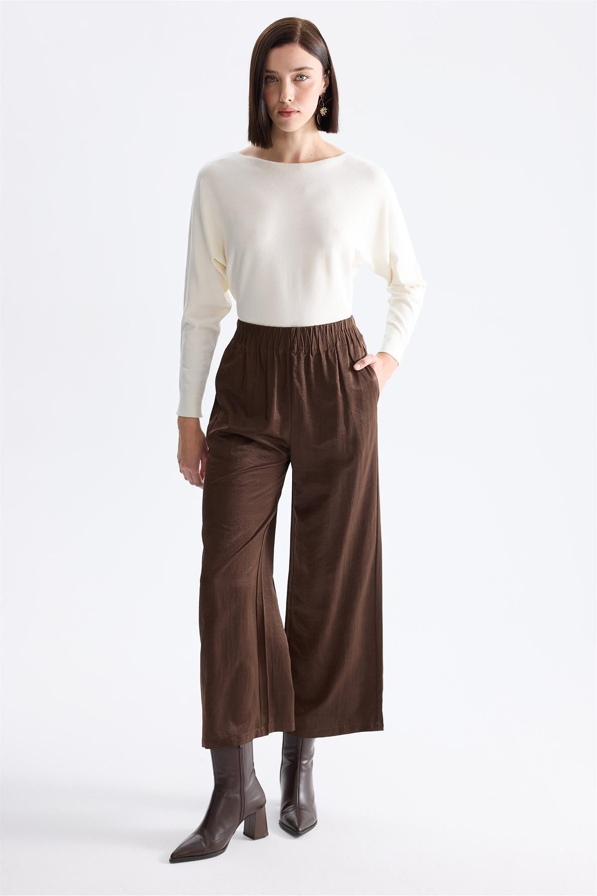 Elastic Waist Wide-Leg Trousers