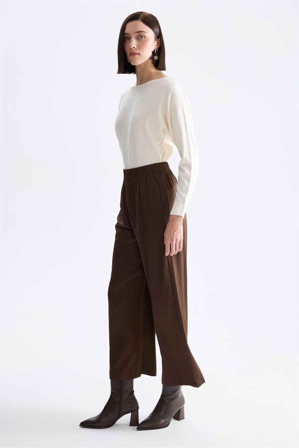 Elastic Waist Wide-Leg Trousers