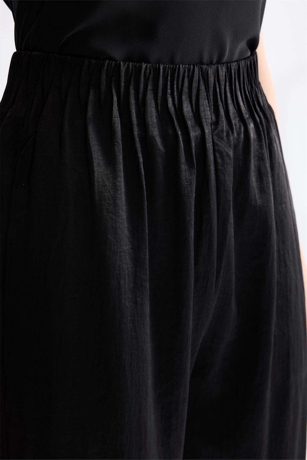 Elastic Waist Wide-Leg Trousers