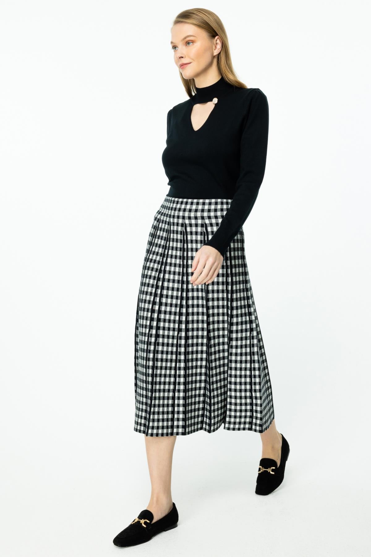 Plaid Midi Length Knitwear Skirt