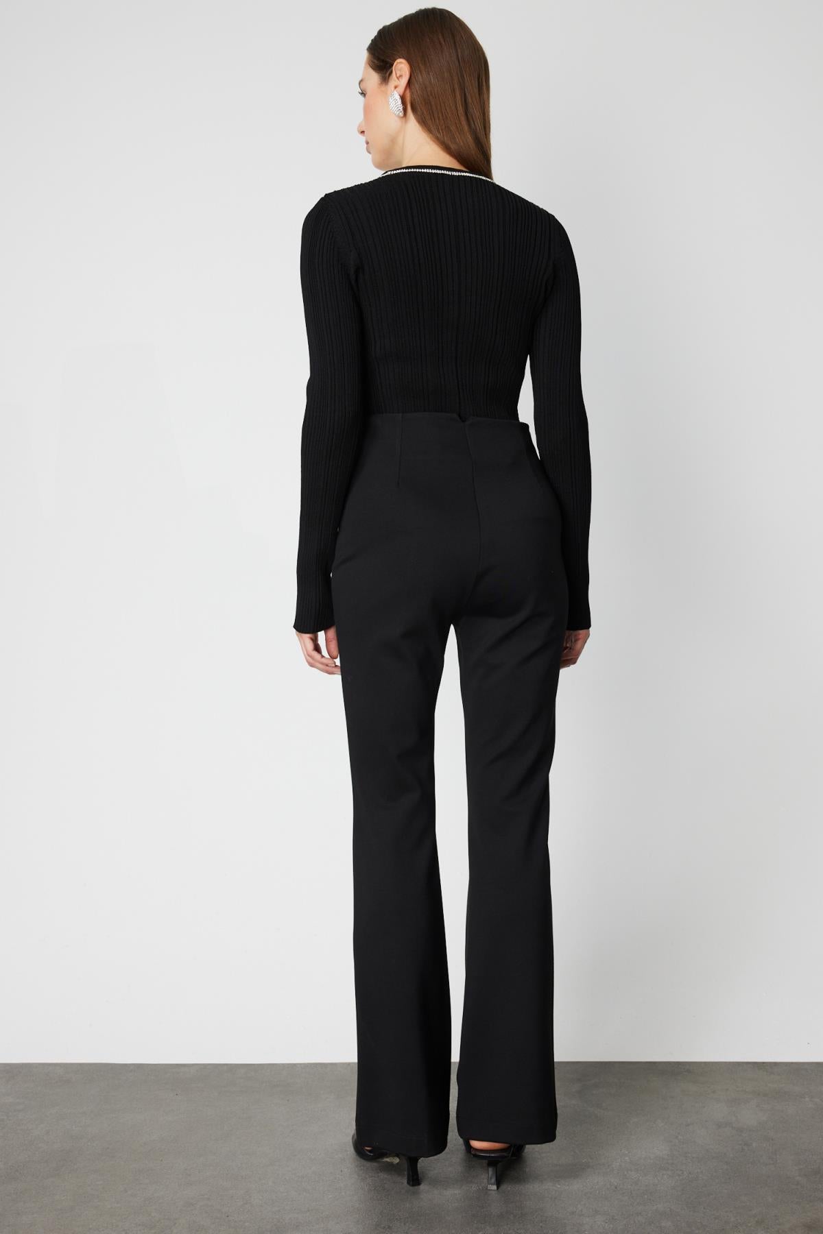 Yüksel Bel Cep Detaylı Pantolon