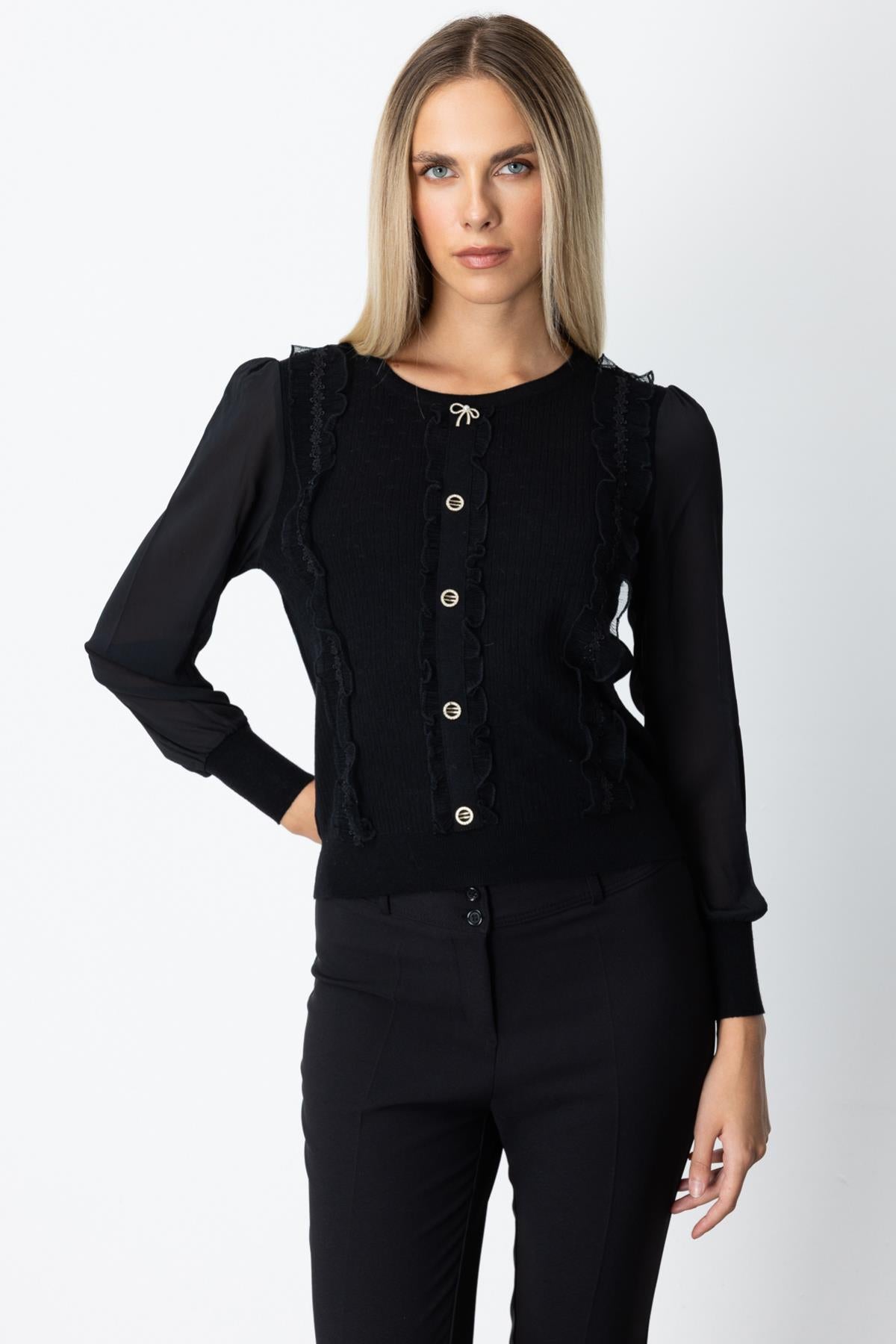 Aksesuar Ve Fırfır Detaylı Triko Kazak