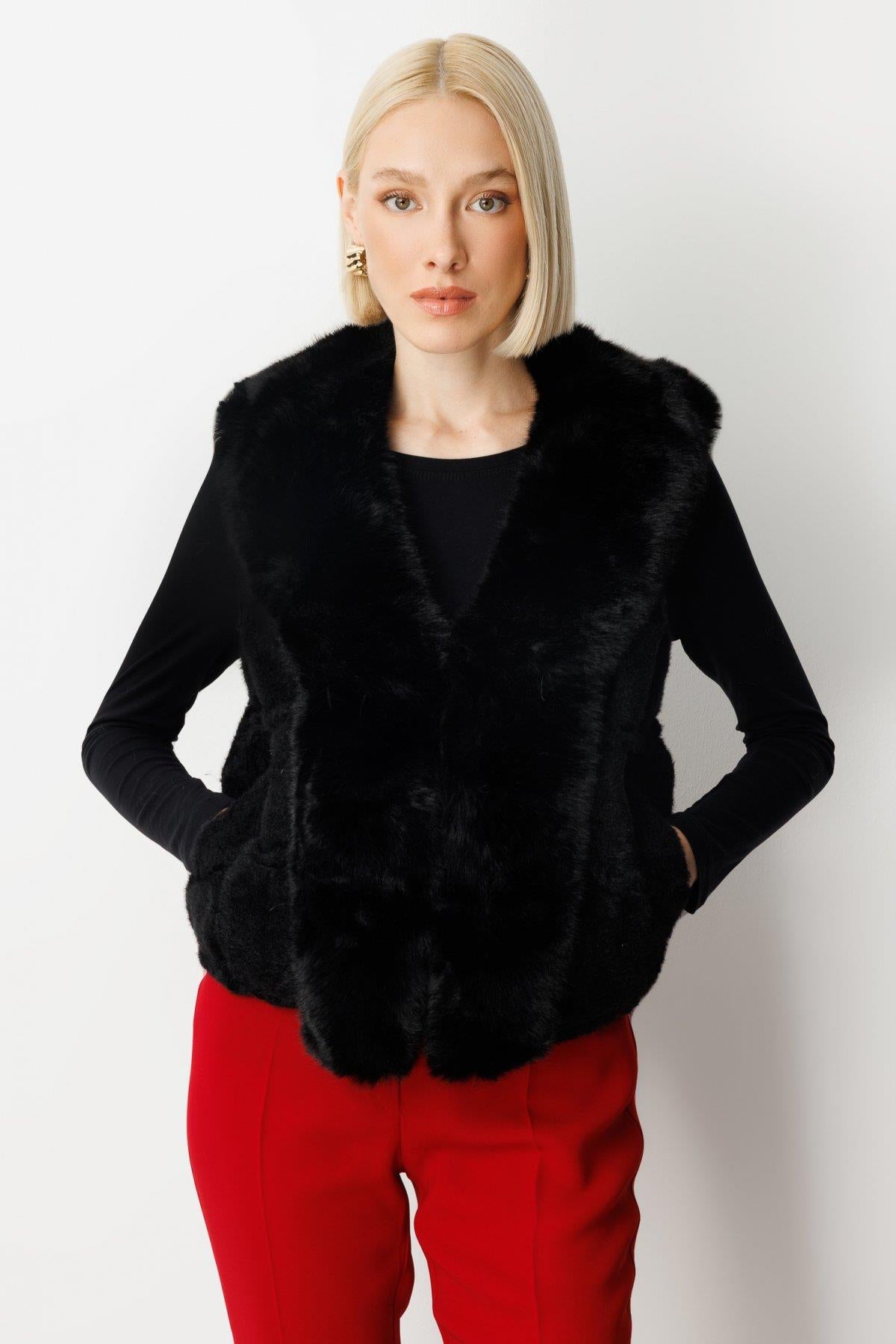 Kabartmalı Peluş Yelek