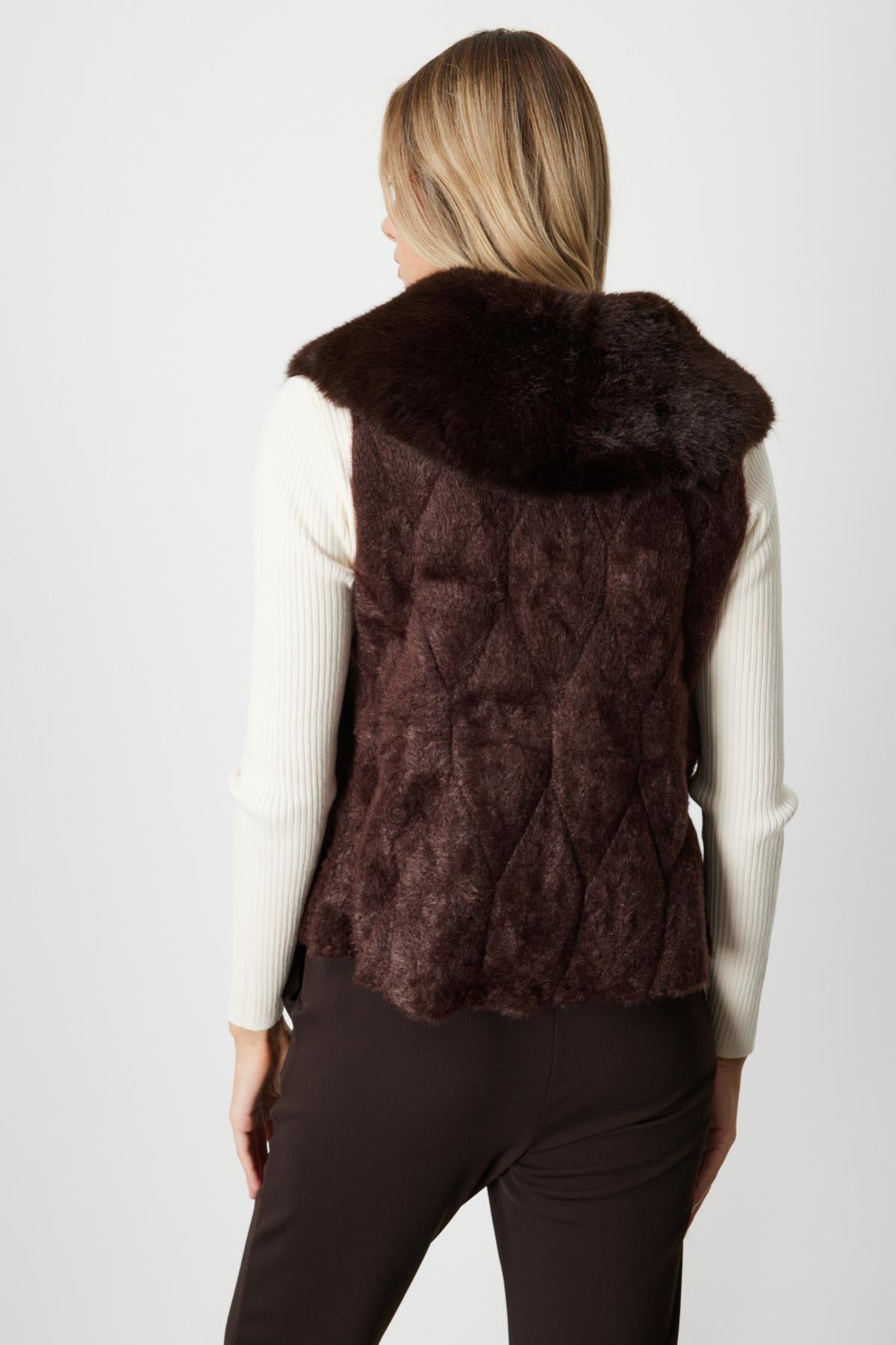 Yakası Kürklü Peluş Yelek
