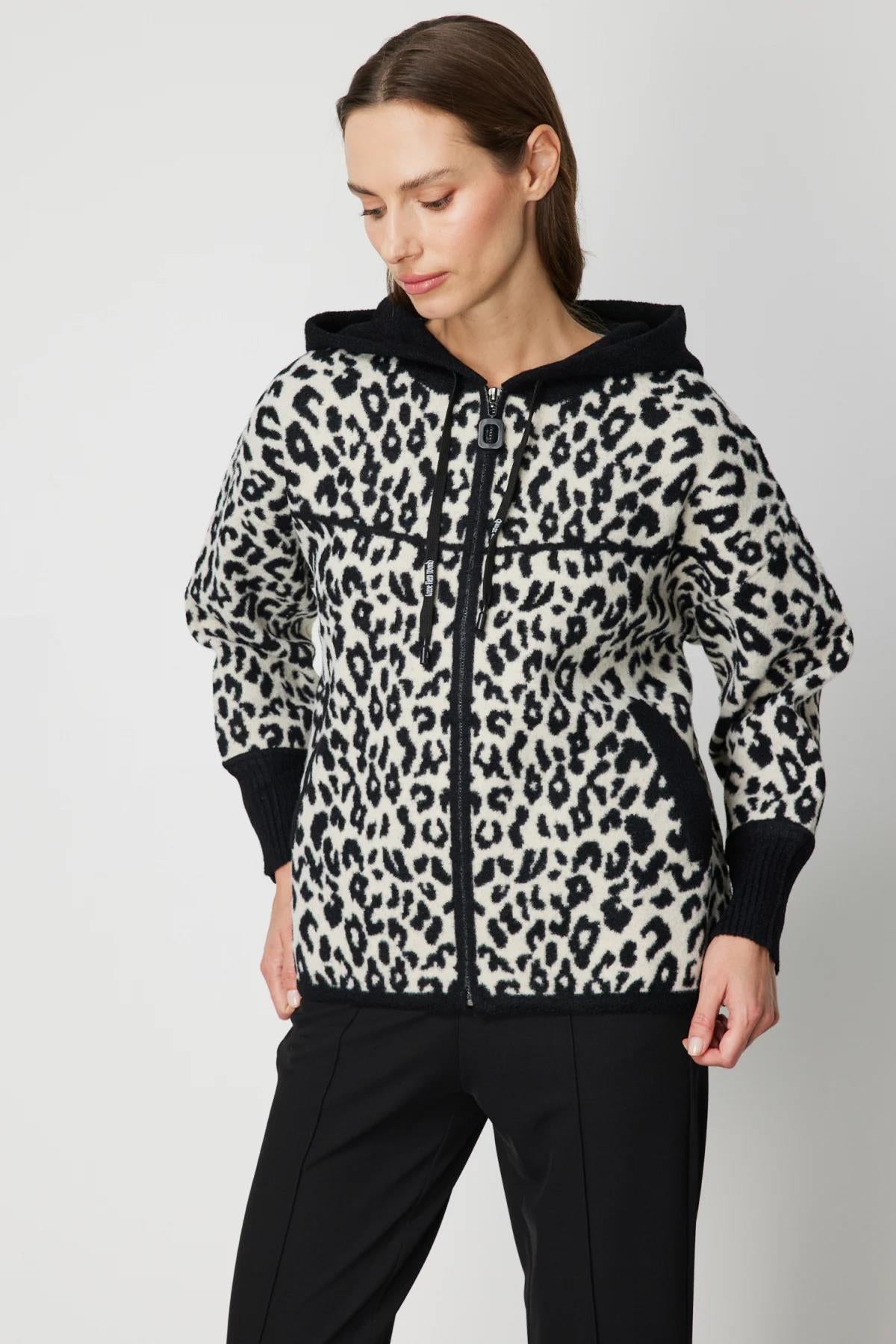 Leopar Desenli Kapüşonlu Hırka