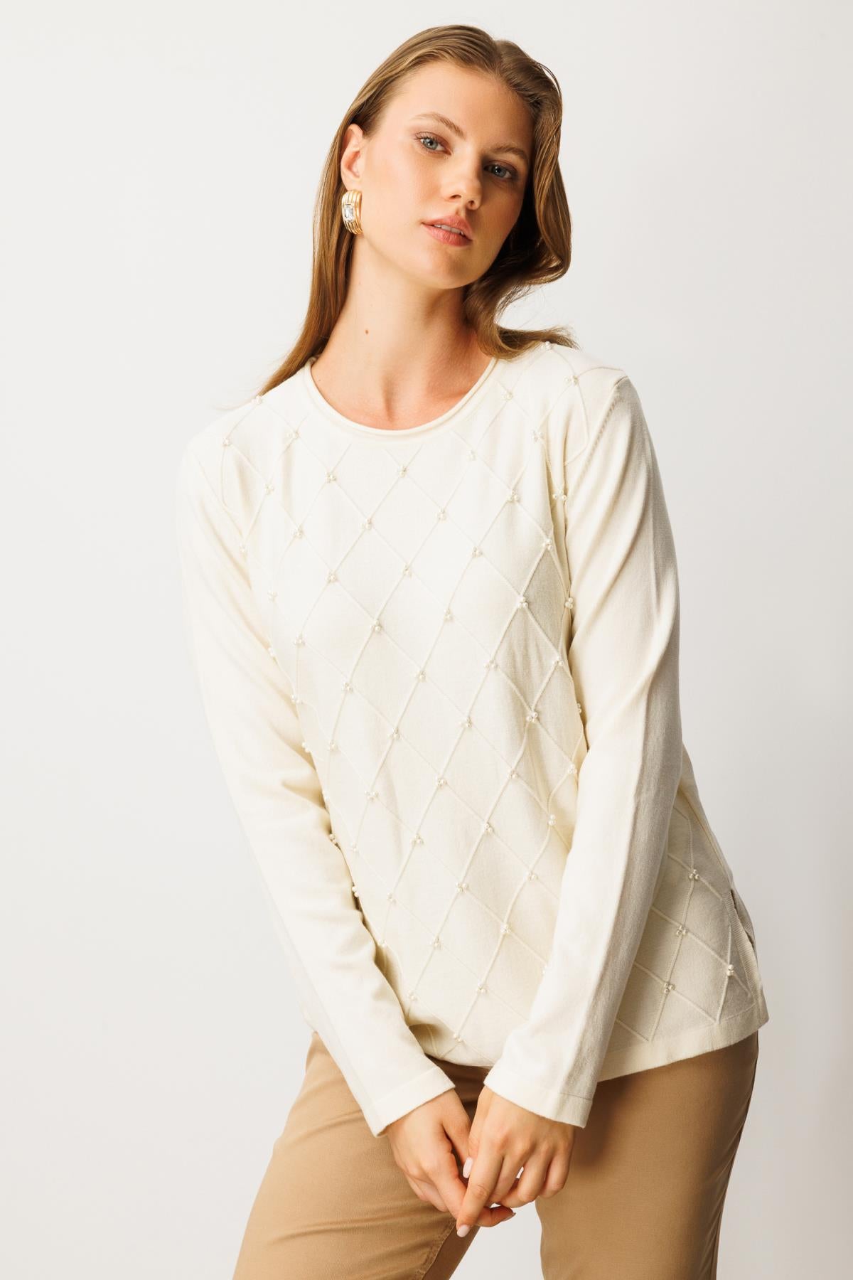 Sıfır Yaka Boncuk Detaylı Triko Büyük Beden Kazak