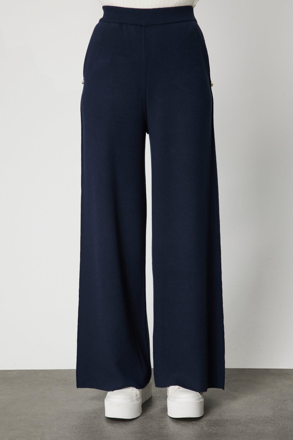 Cebi Taş Detaylı Bol Paça Triko Pantolon