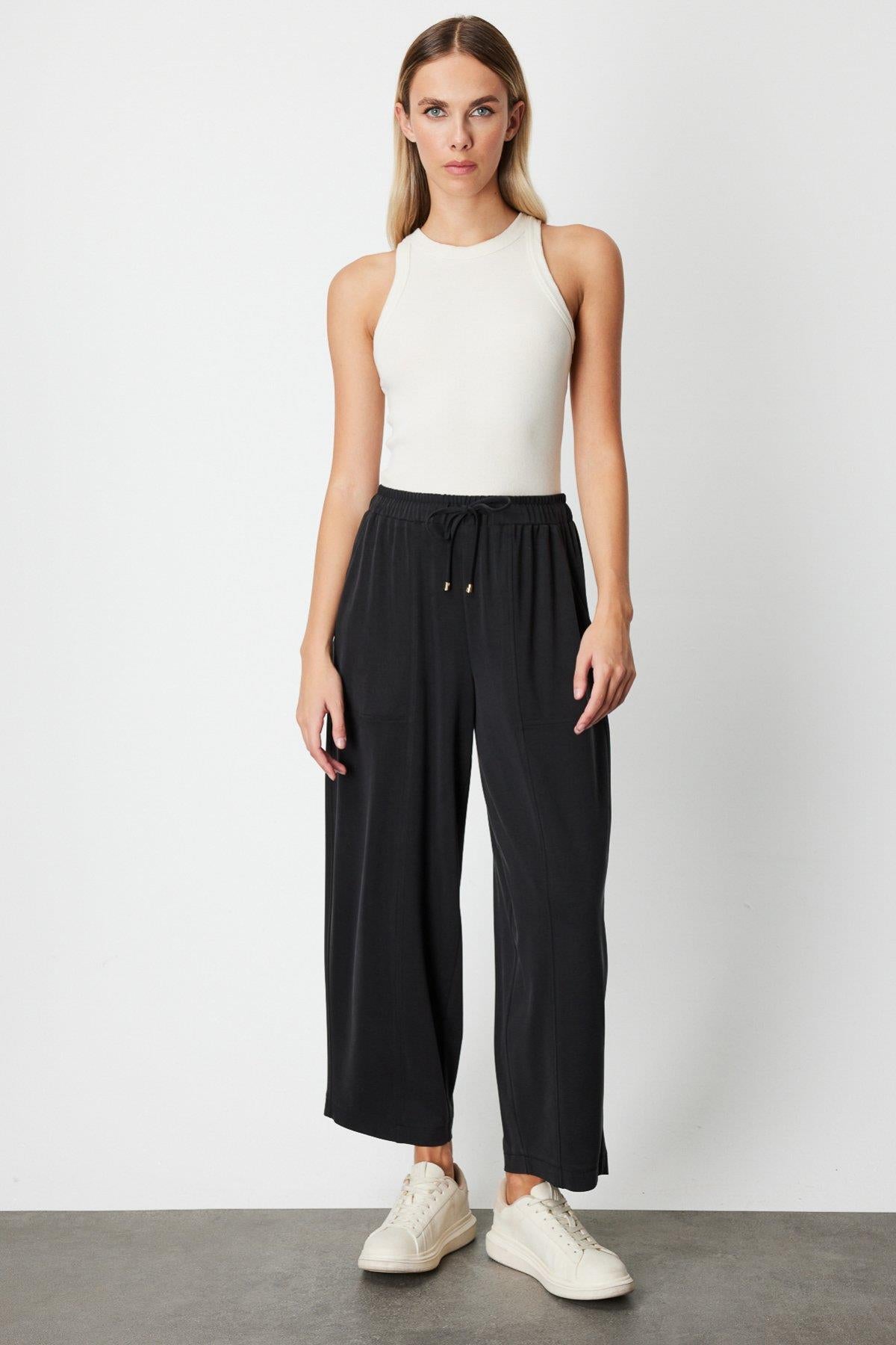 Waist-Tied Side Pocket Sweatpants