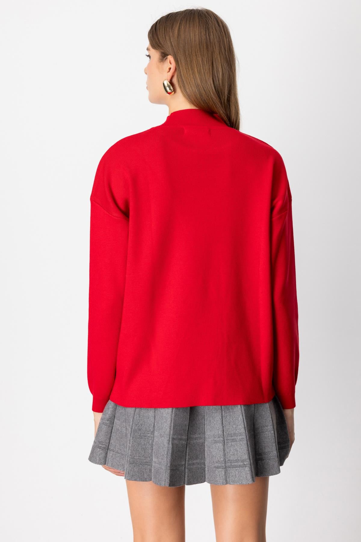 Dik Yaka Asimetrik Kesim Triko Kazak