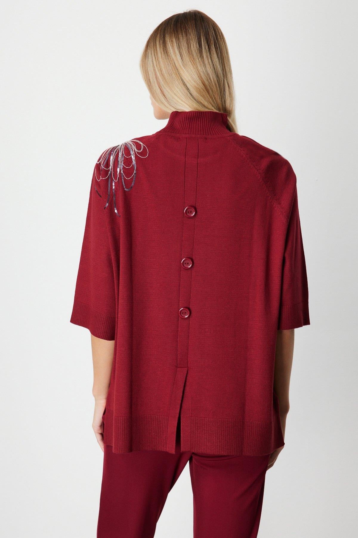 Omzu Zincir İşlemeli Yarım Kol Triko Kazak