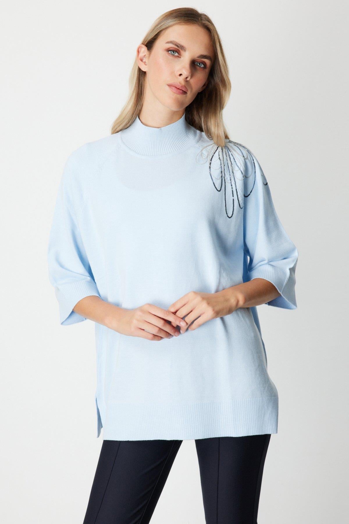 Omzu Zincir İşlemeli Yarım Kol Triko Kazak