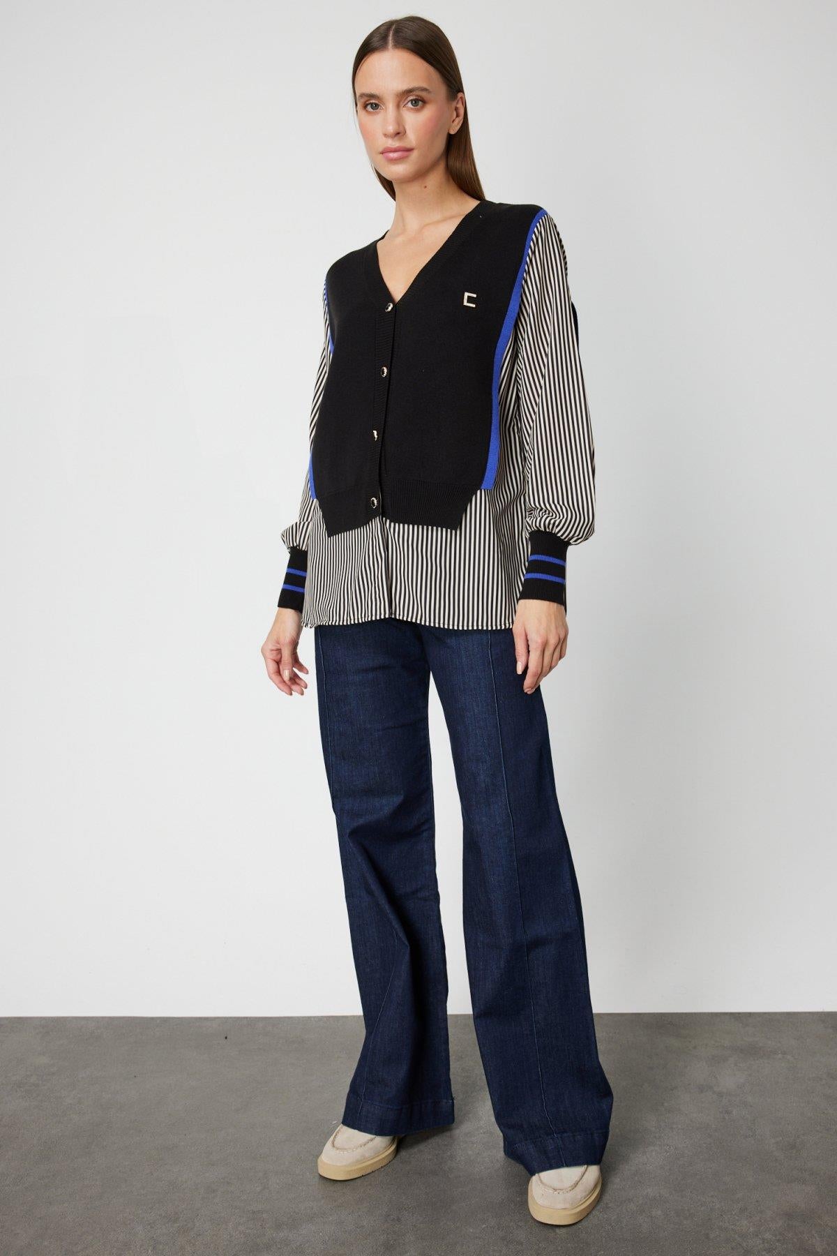 Süveter Görünümlü Miks Kumaş Düğmeli Bluz