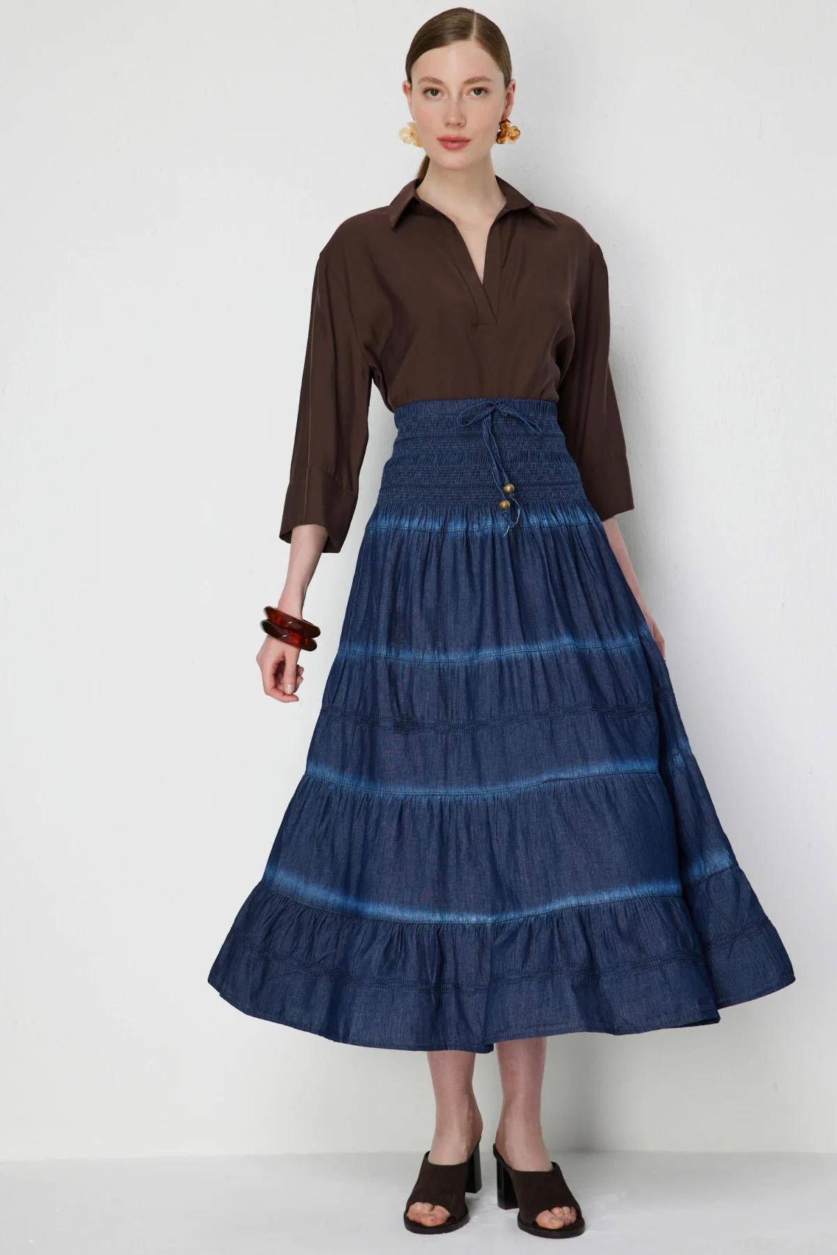 Skirt with a Corset-Look Waist