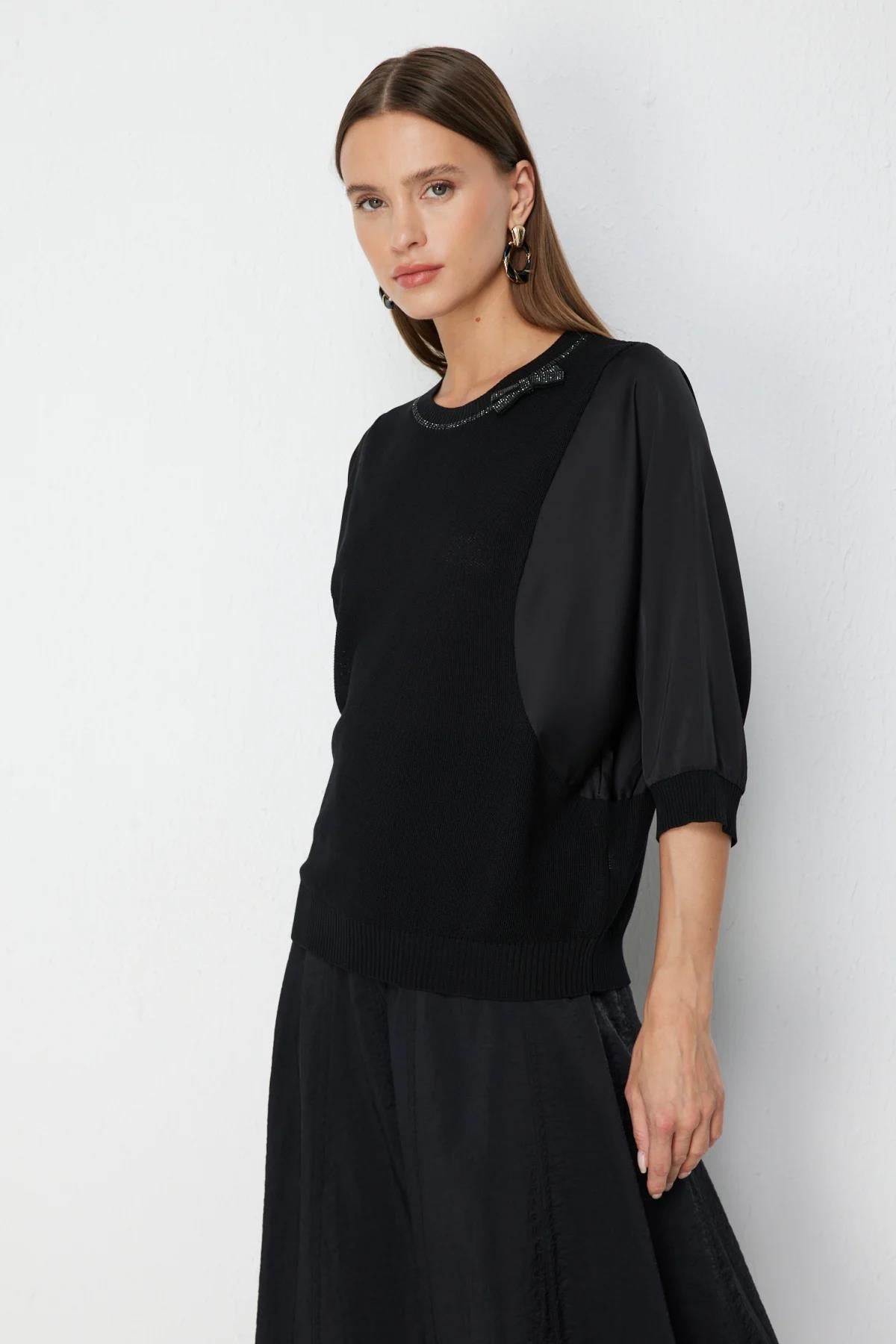 On Triko Blouse with Collar Bow Detail and Drop Shoulders - Eser Giyim