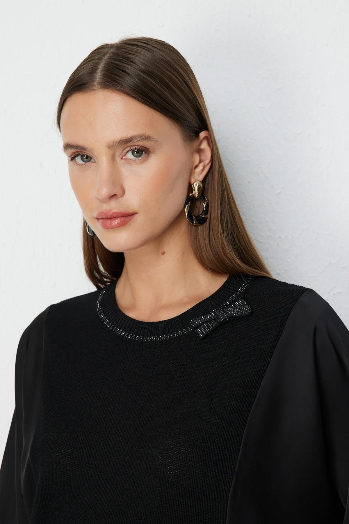 On Triko Blouse with Collar Bow Detail and Drop Shoulders - Eser Giyim