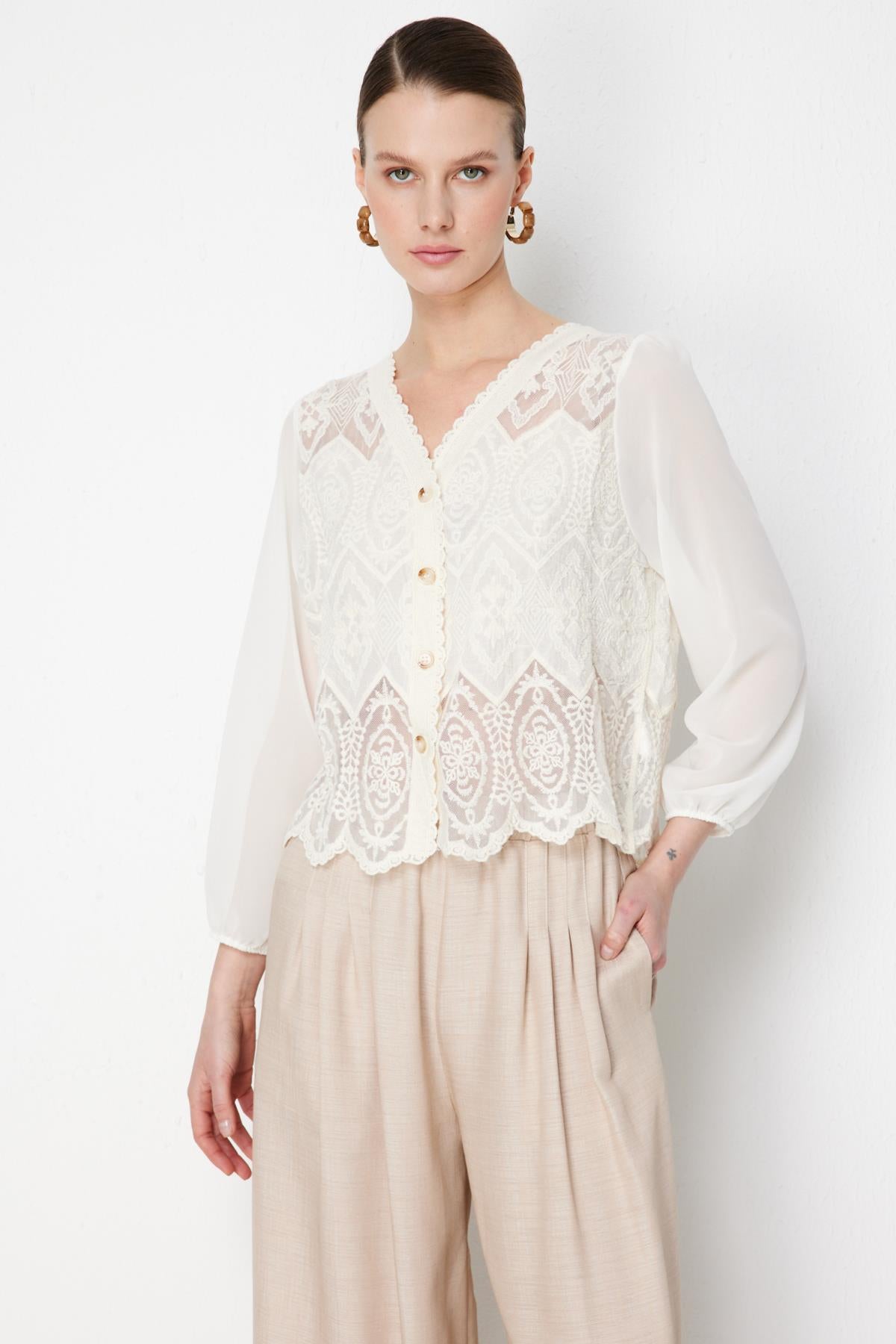 Kolları Tül Dantelli Pamuklu Hırka