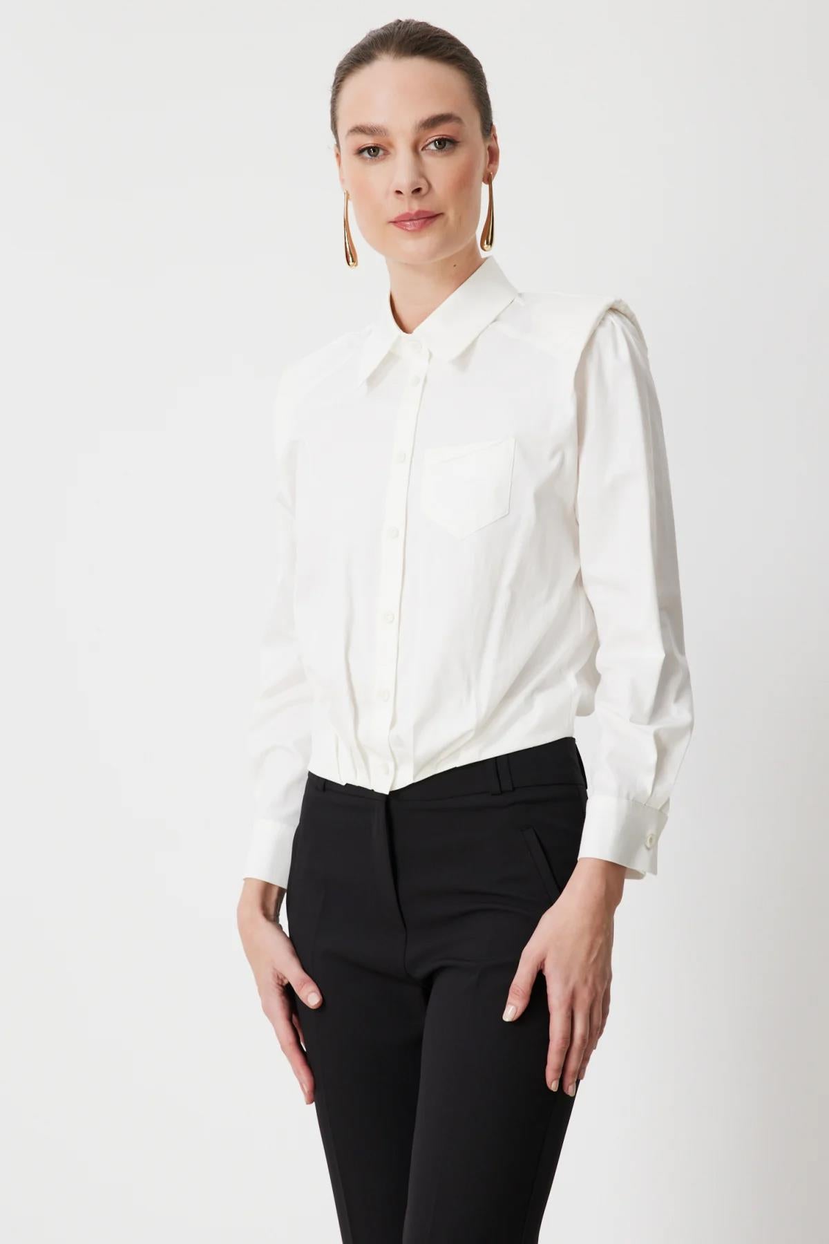 Vatkalı Beli Pileli Gömlek