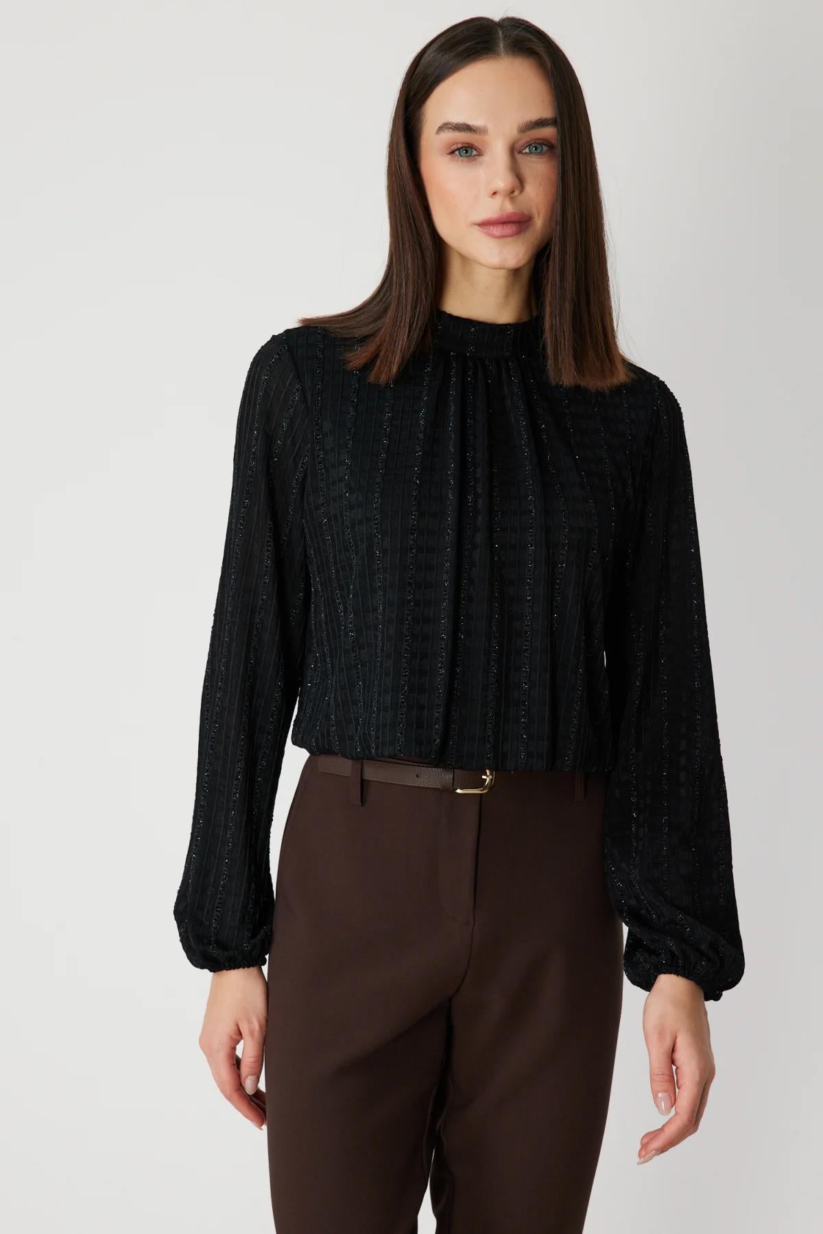 Kendinden Desenli Balon Kol Bluz