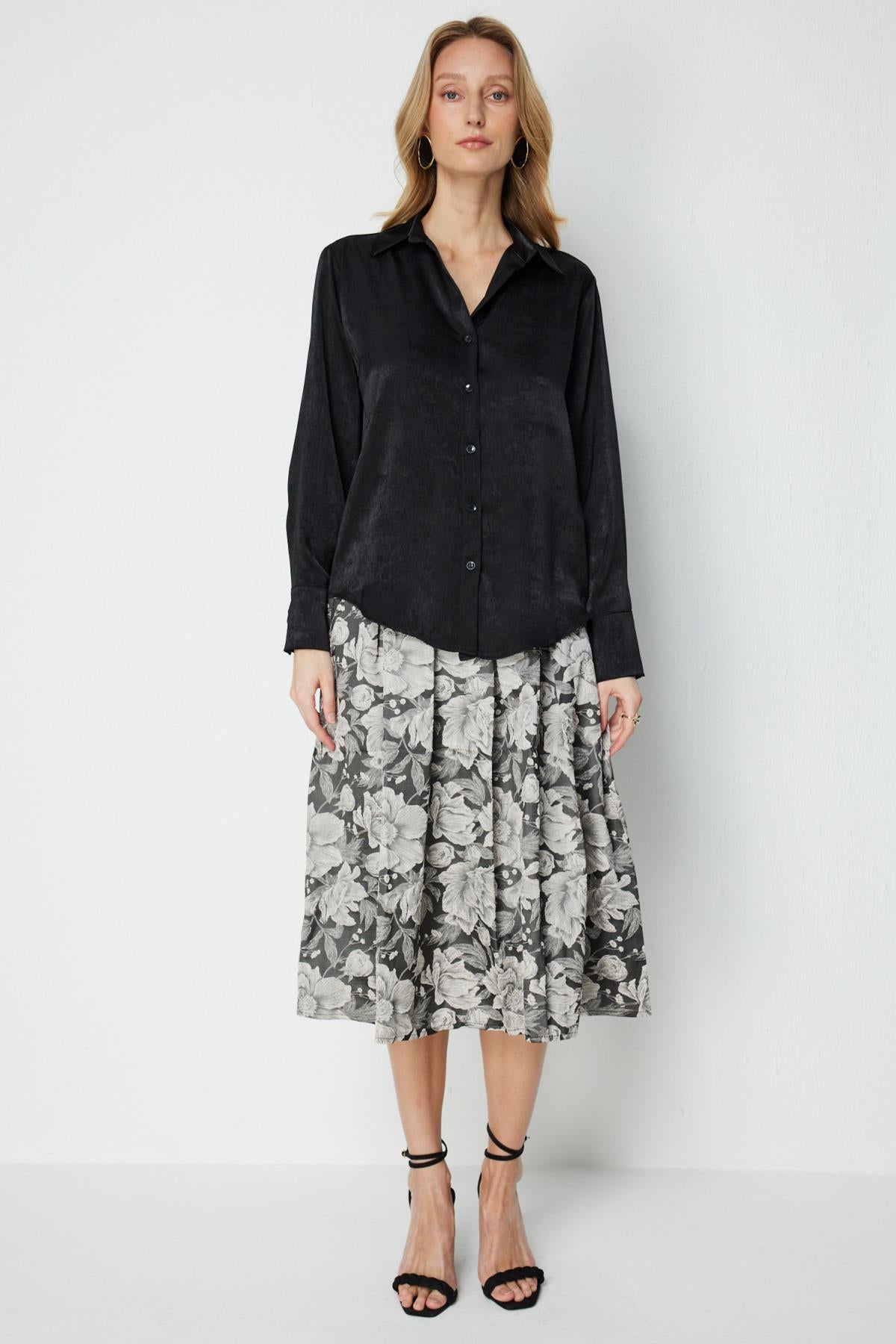 Kendinden Desenli Saten Gömlek