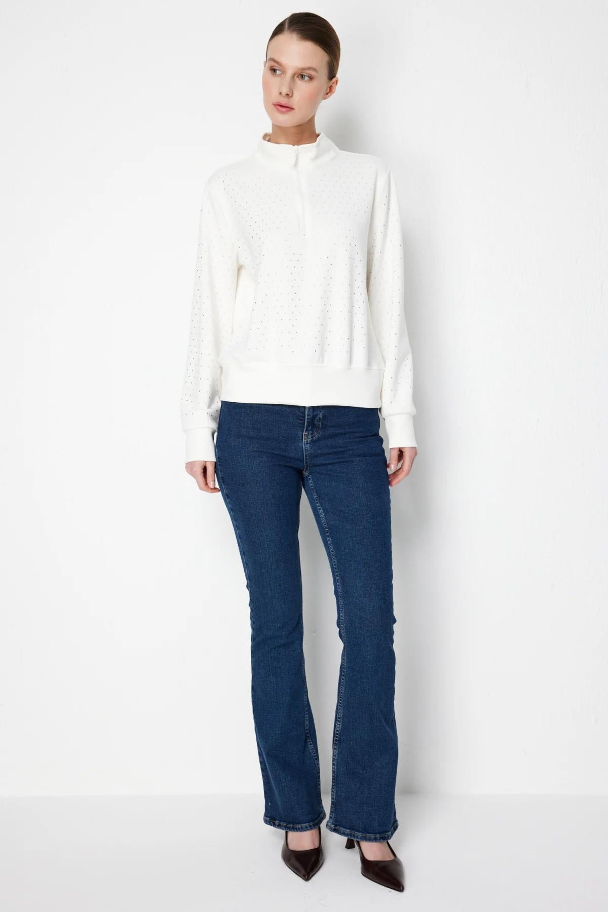 Yakası Fermuarlı Taşlı Eşofman Üstü