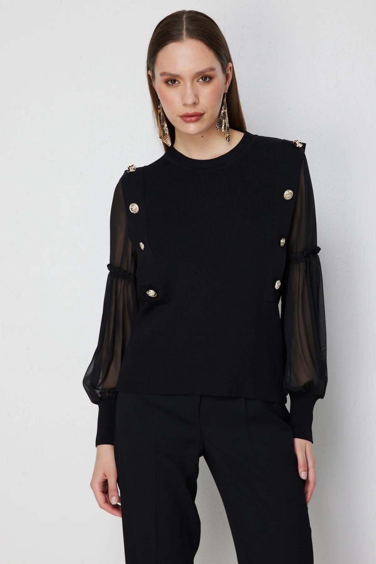 Kollar Tül Düğme Aksesuarlı Bluz