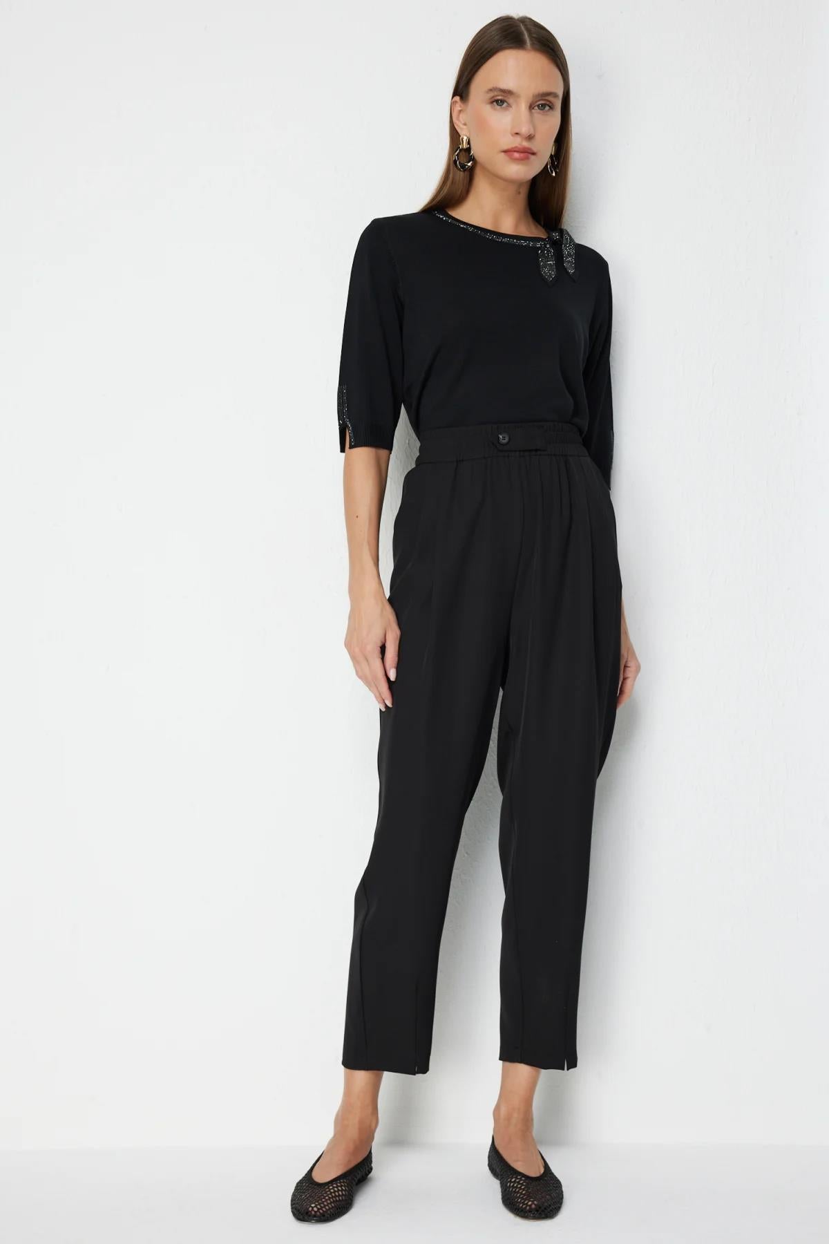 Beli Lastikli Paçası Dikiş Detaylı Cepli Pantolon