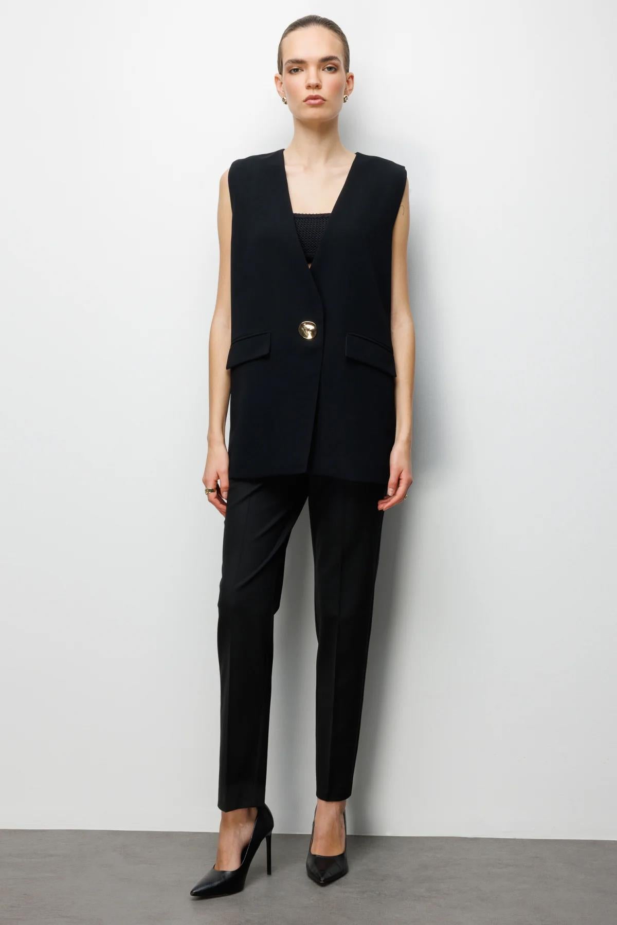 Süs Kapak Cepli V Yaka Yelek